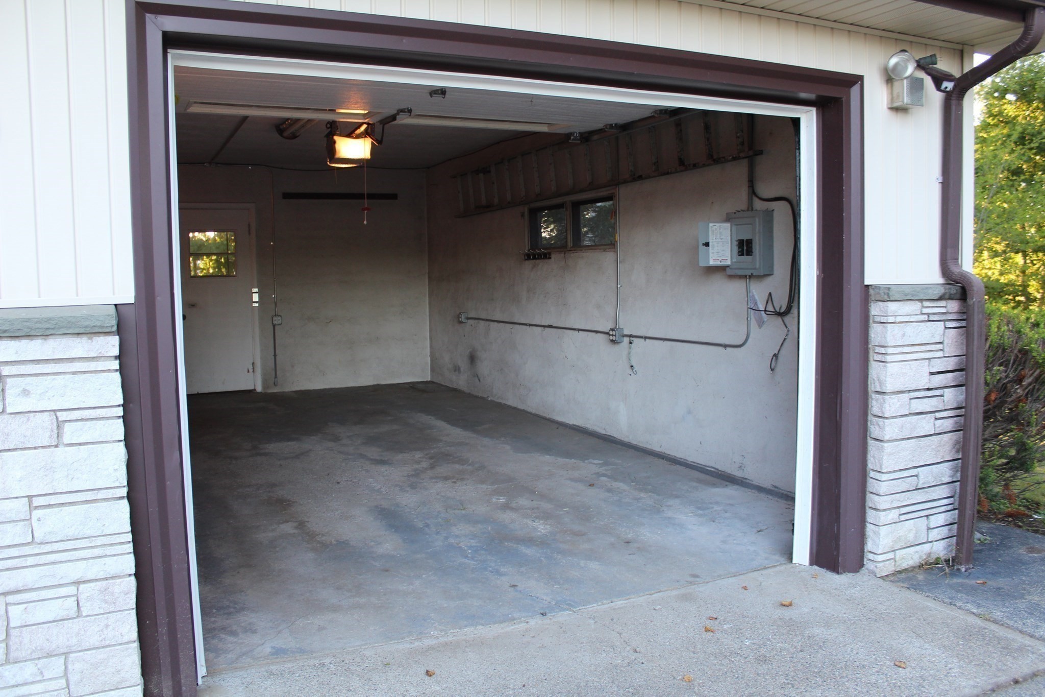 28 Richardi Lane Property Photo 15