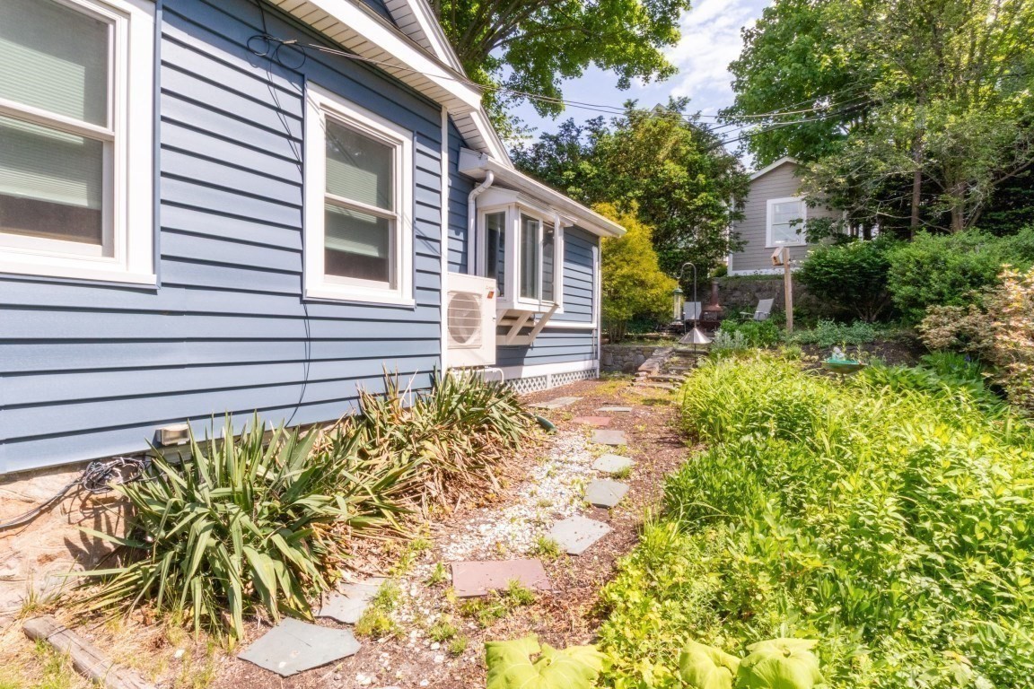 79 Redlands Road Property Photo 37