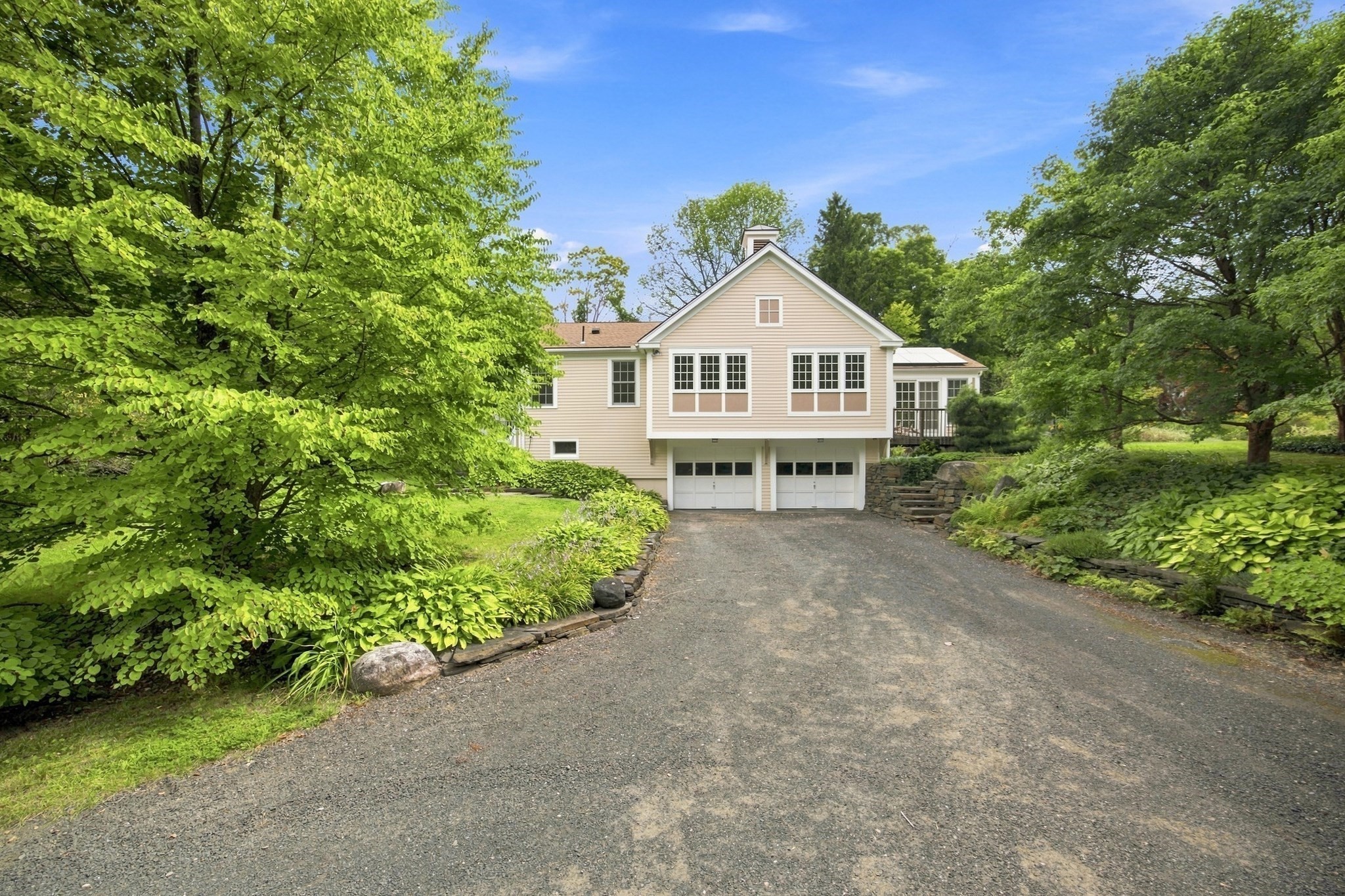 128 Leverett Rd Property Photo 4