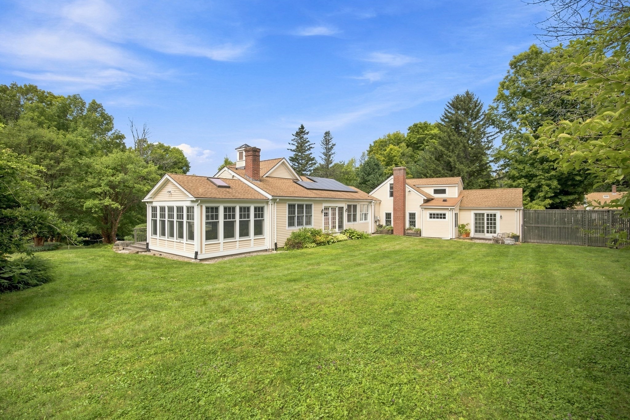 128 Leverett Rd Property Photo 6