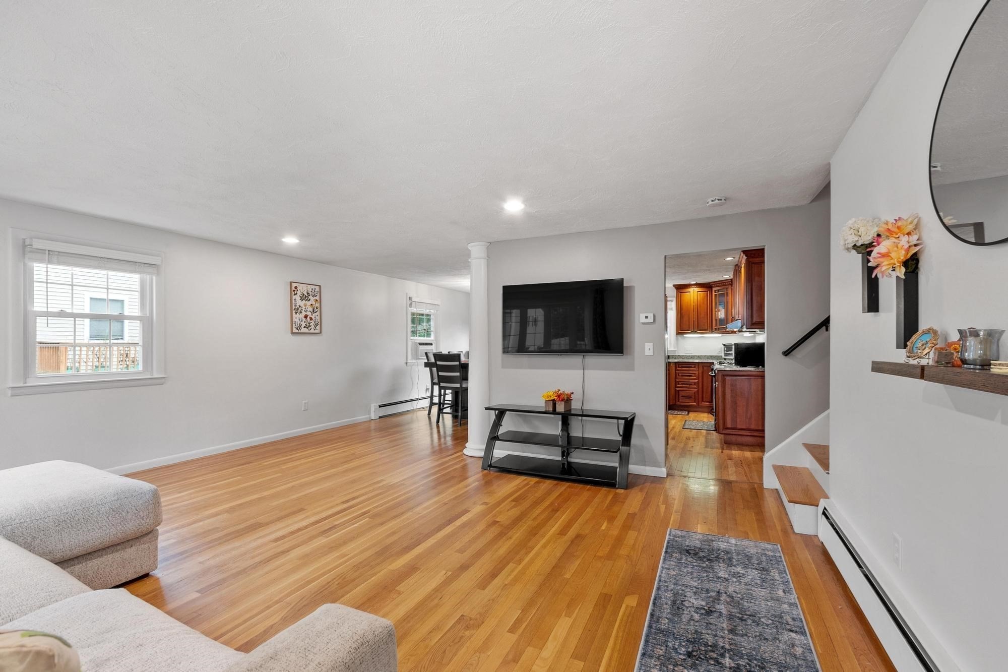 119 Smith St Property Photo 4