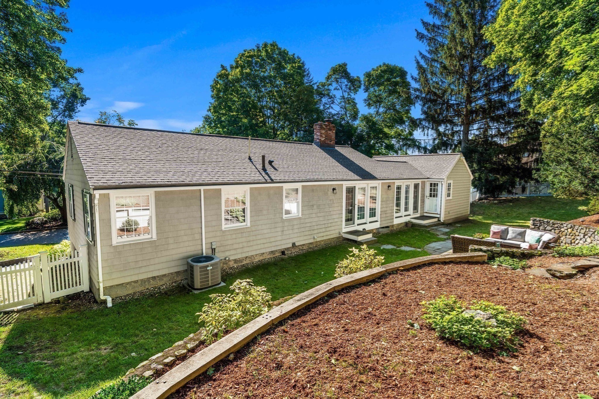 5 Willowdale Rd Property Photo 37