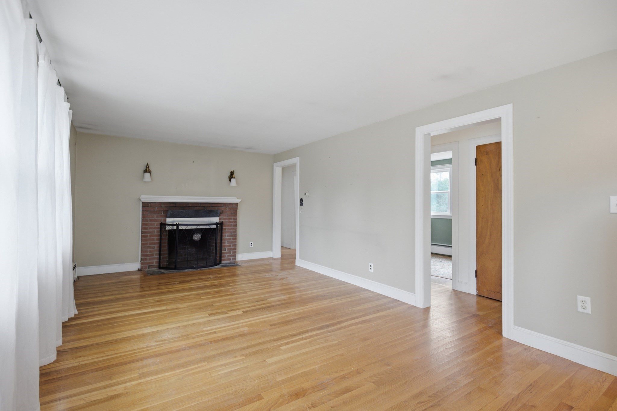 9 Felton Ln Property Photo 13