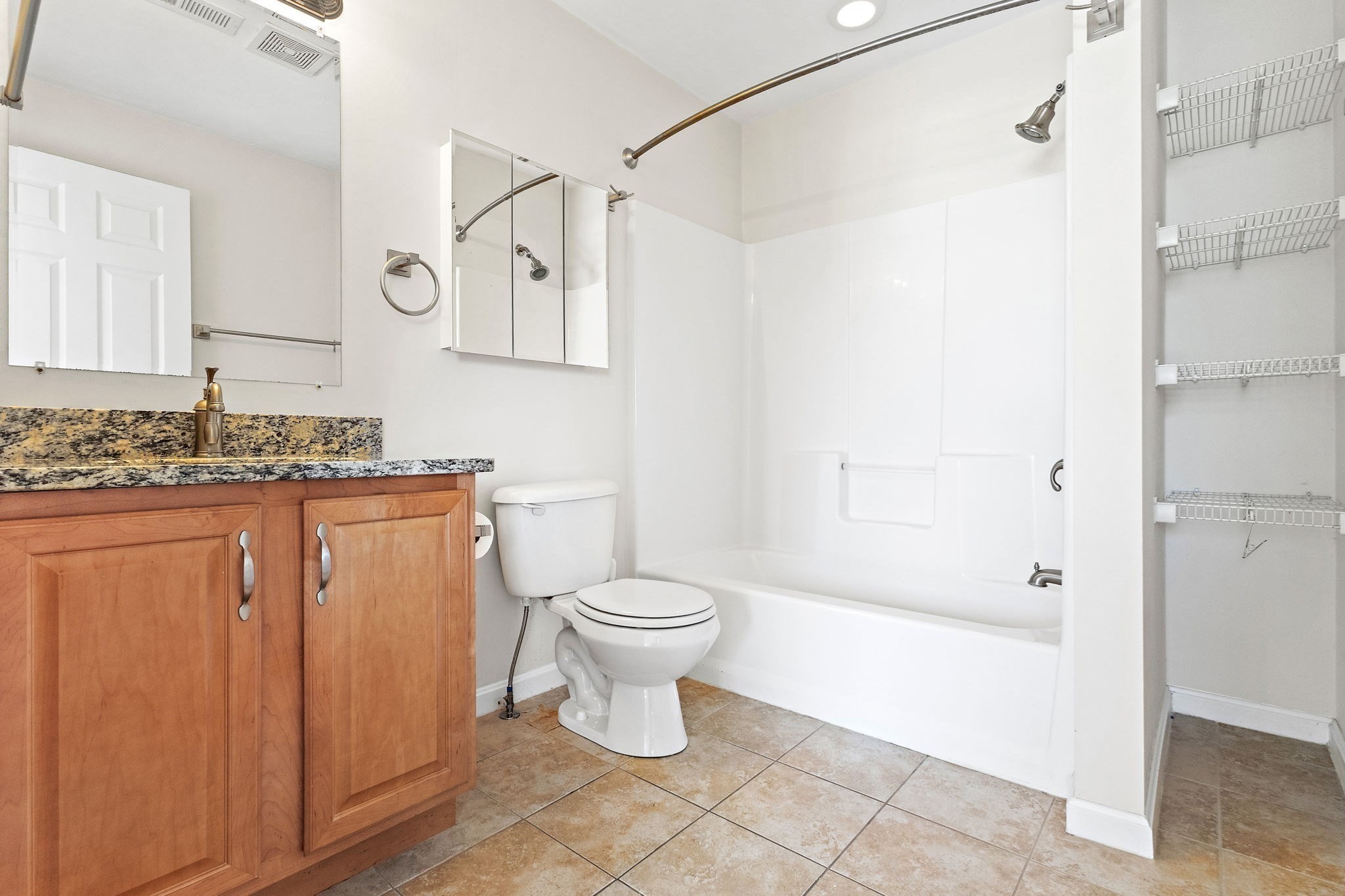 261 American Boulevard # 261 Property Photo 17