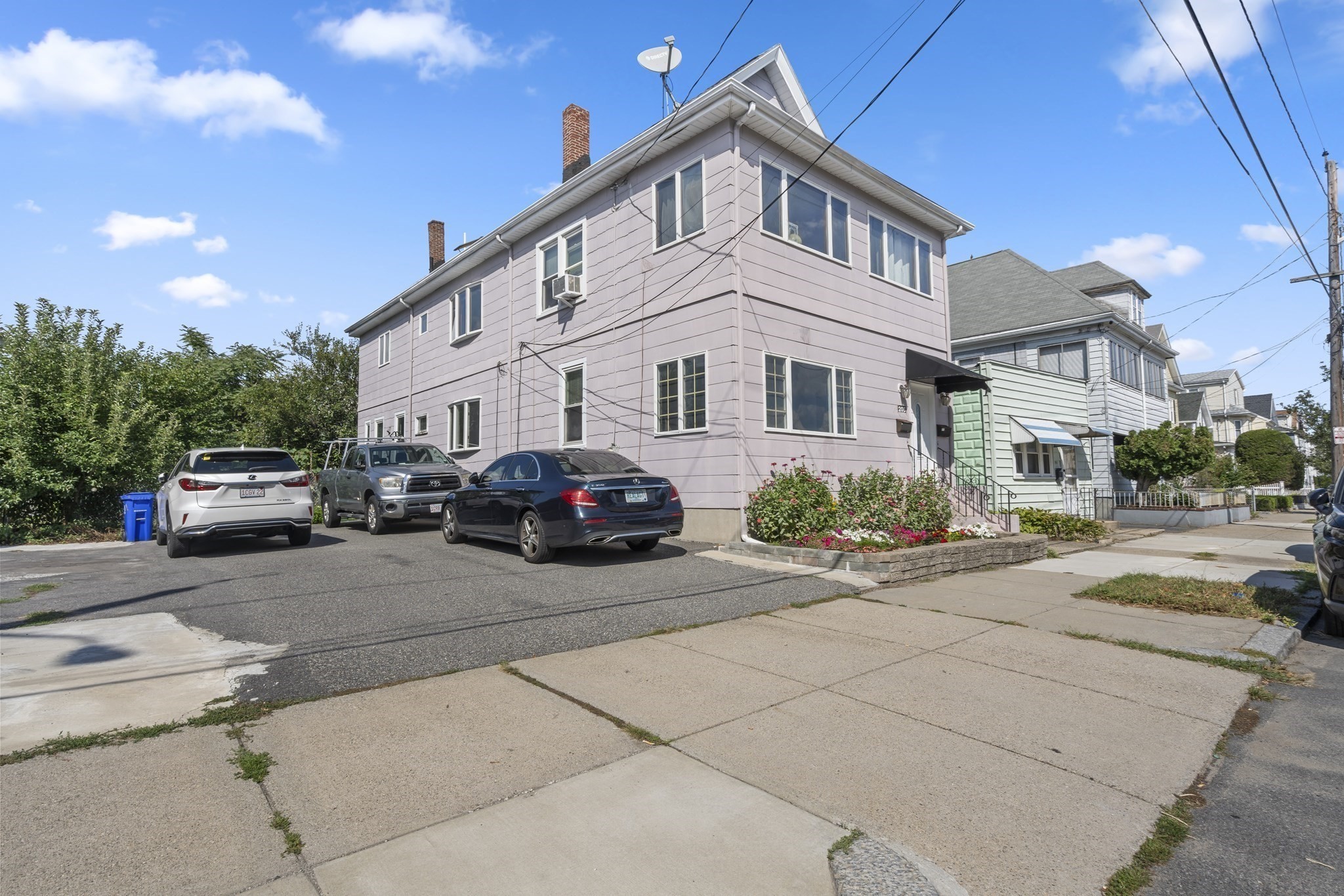 205 Emerald Street # A Property Photo 2
