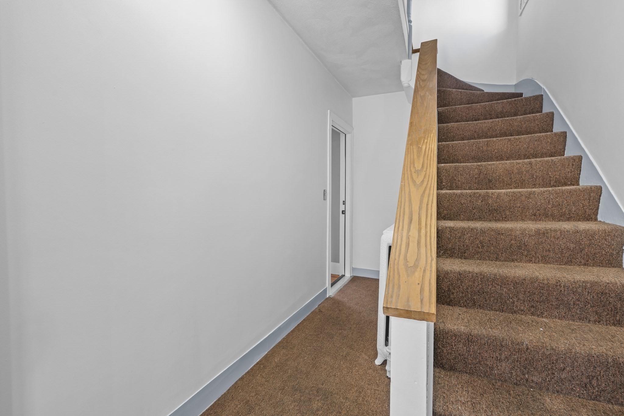 205 Emerald Street # A Property Photo 3