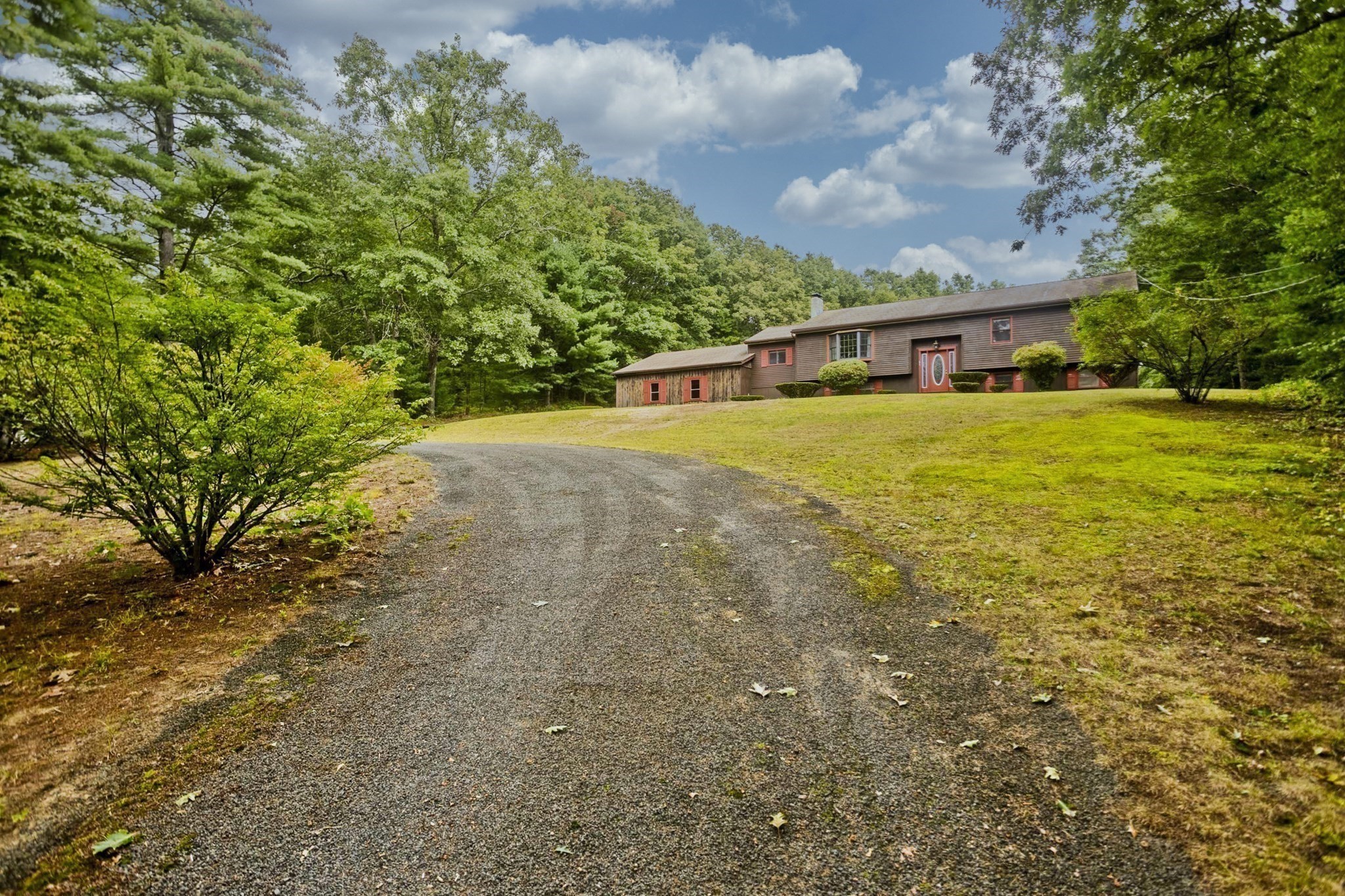 61 Randall Rd Property Photo 3