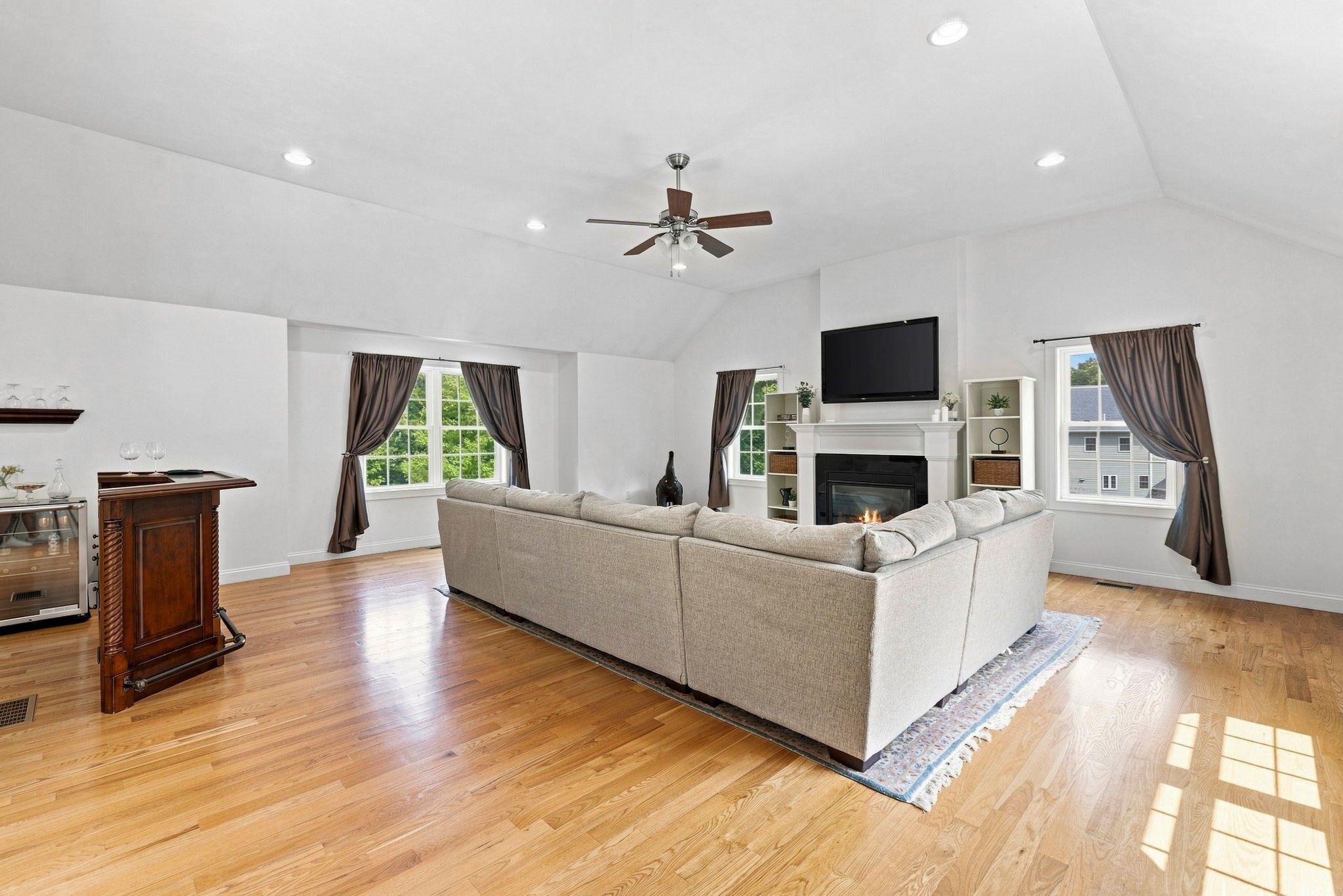 2 Zackney Drive Property Photo 8
