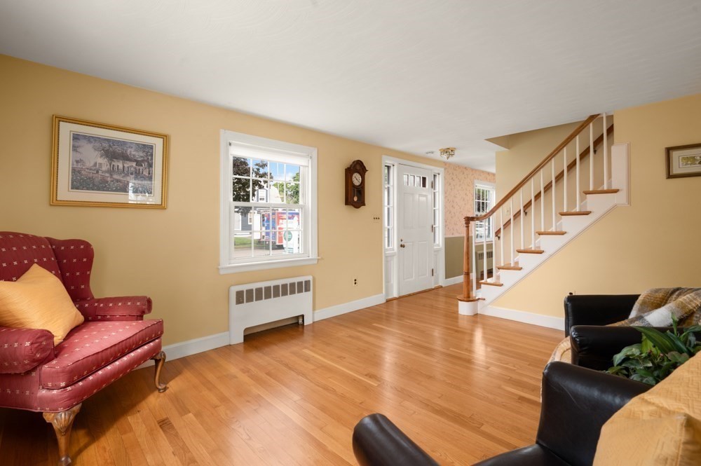 8 Irving St Property Photo 19