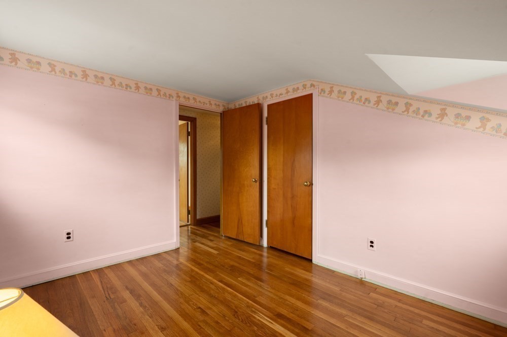 8 Irving St Property Photo 24