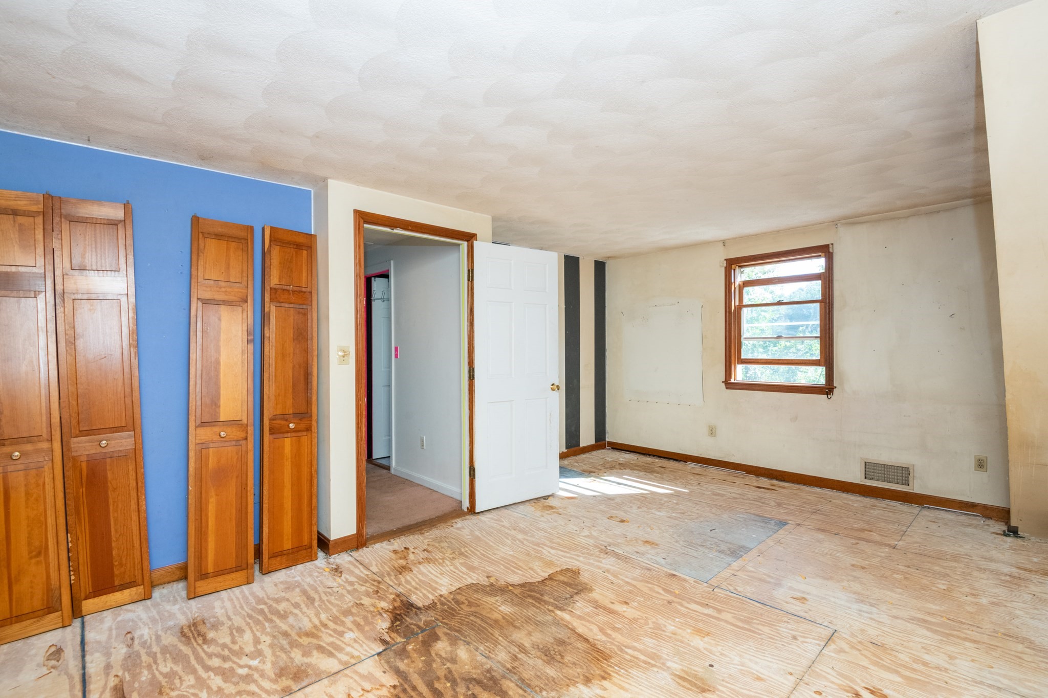 136 North St Property Photo 29