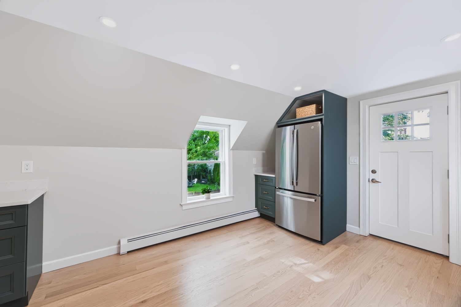 19 Charnock St # 2 Property Photo 8