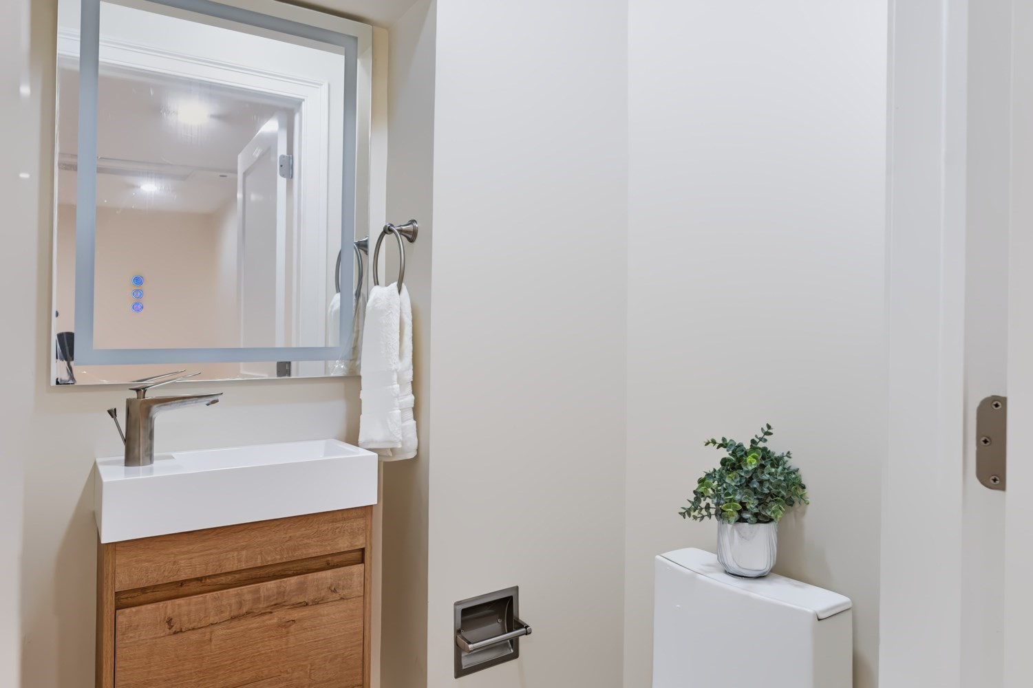 19 Charnock St # 2 Property Photo 18