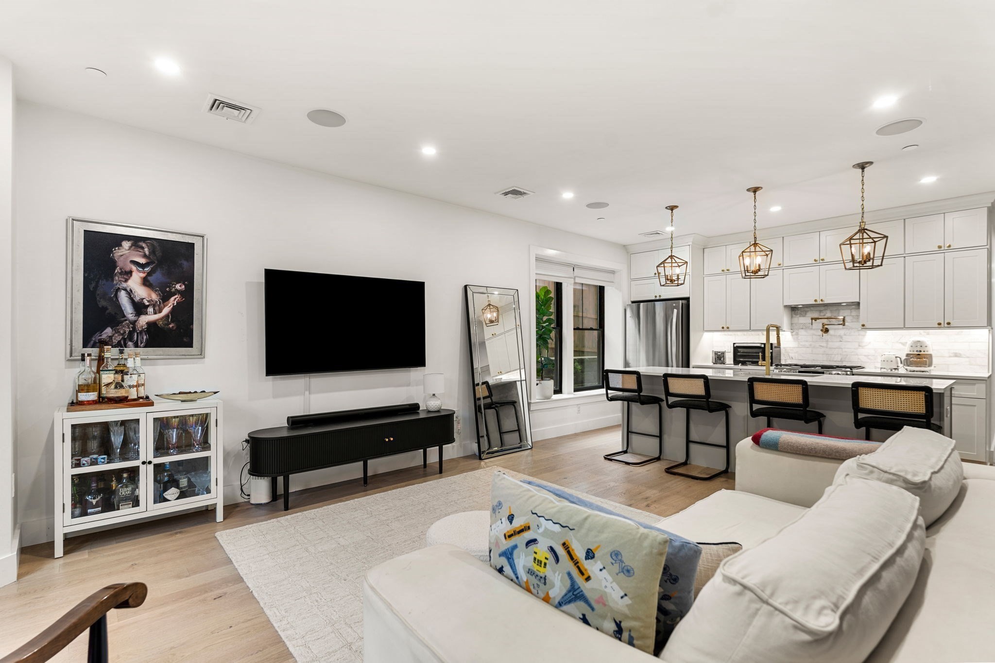 12 Bowdoin Ave # 1 Property Photo 1