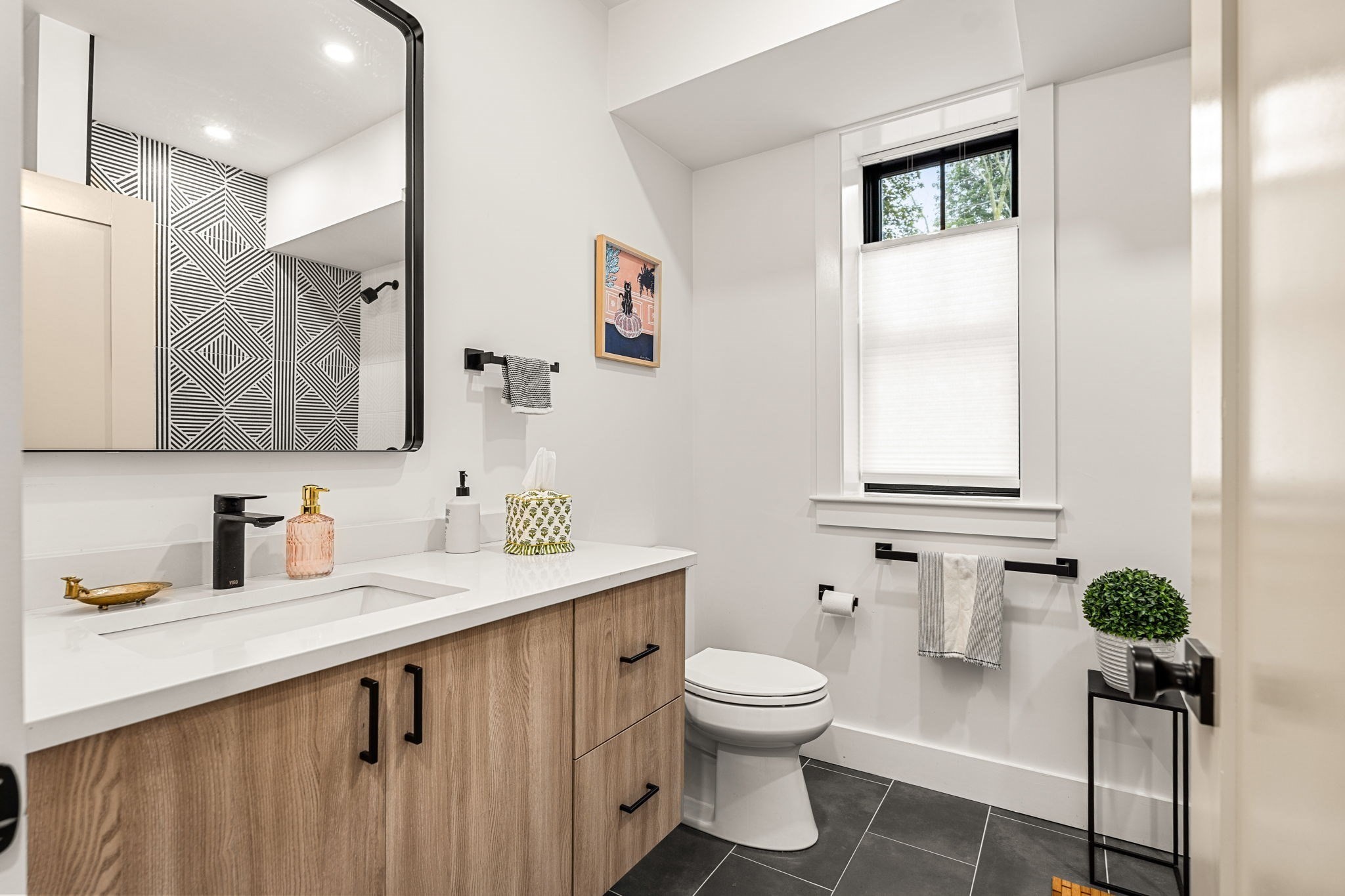 12 Bowdoin Ave # 1 Property Photo 10