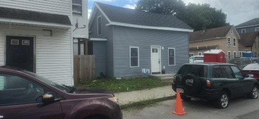 1 Douglas St Property Photo 2