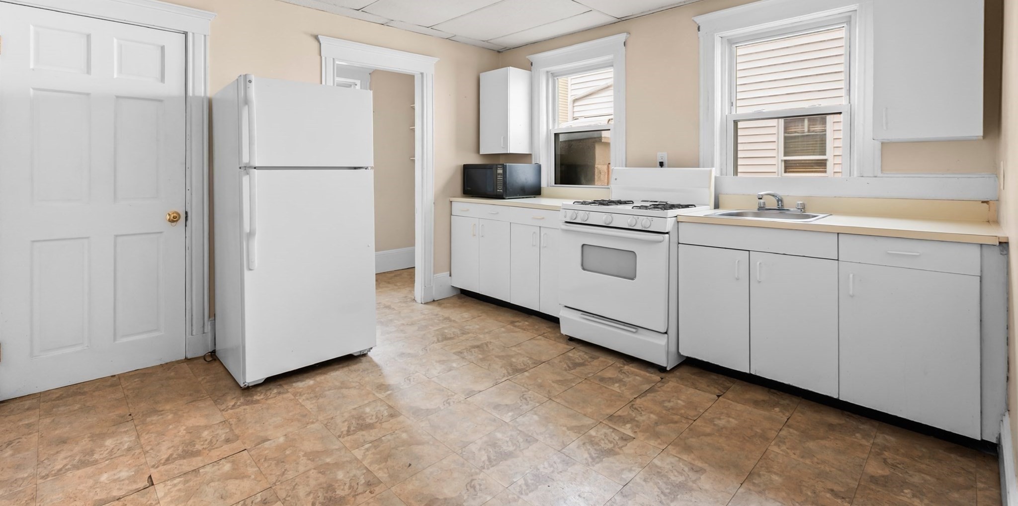 26-28 Boston Avenue Property Photo 17