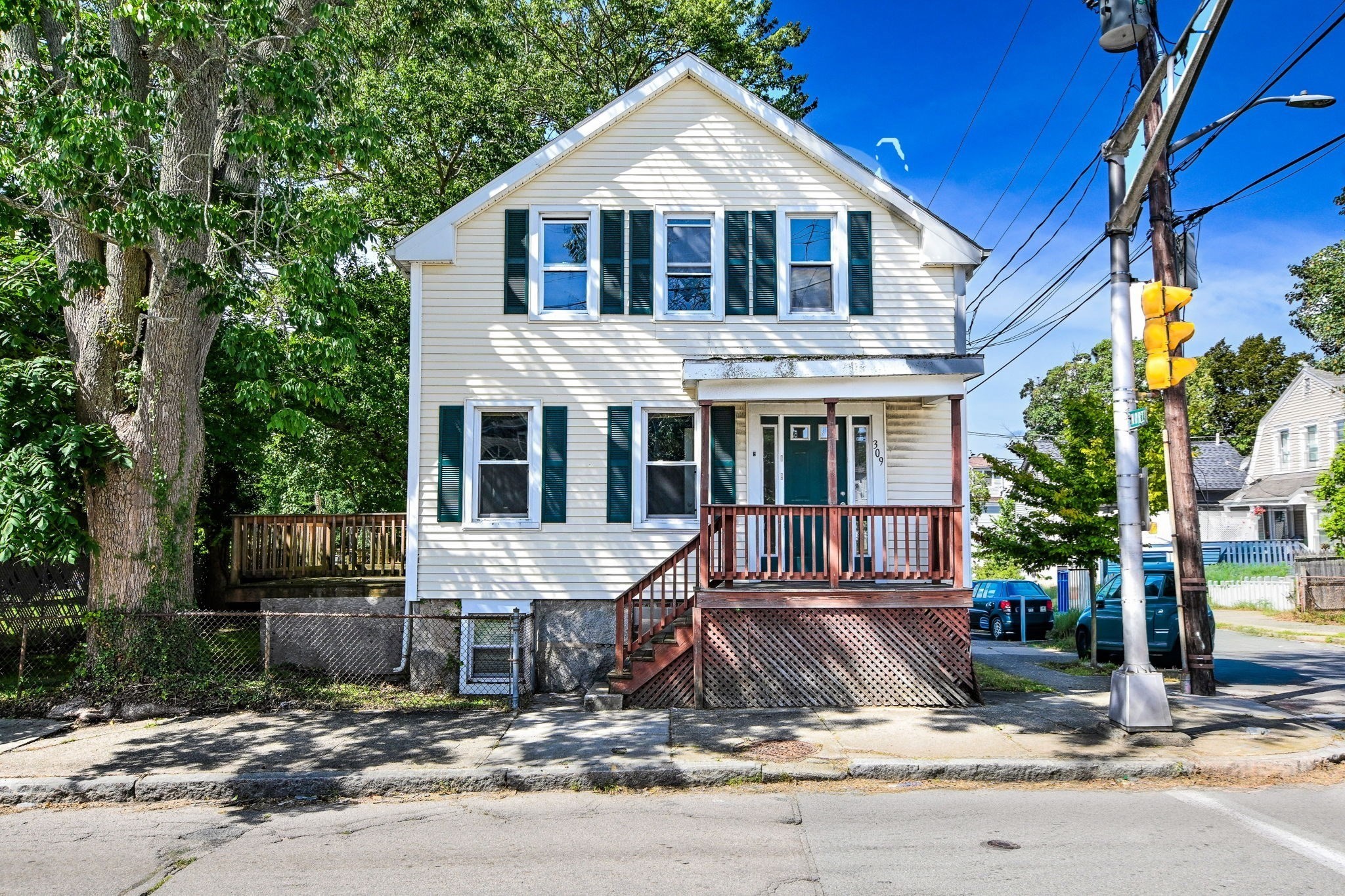 309 Cottage St Property Photo 1