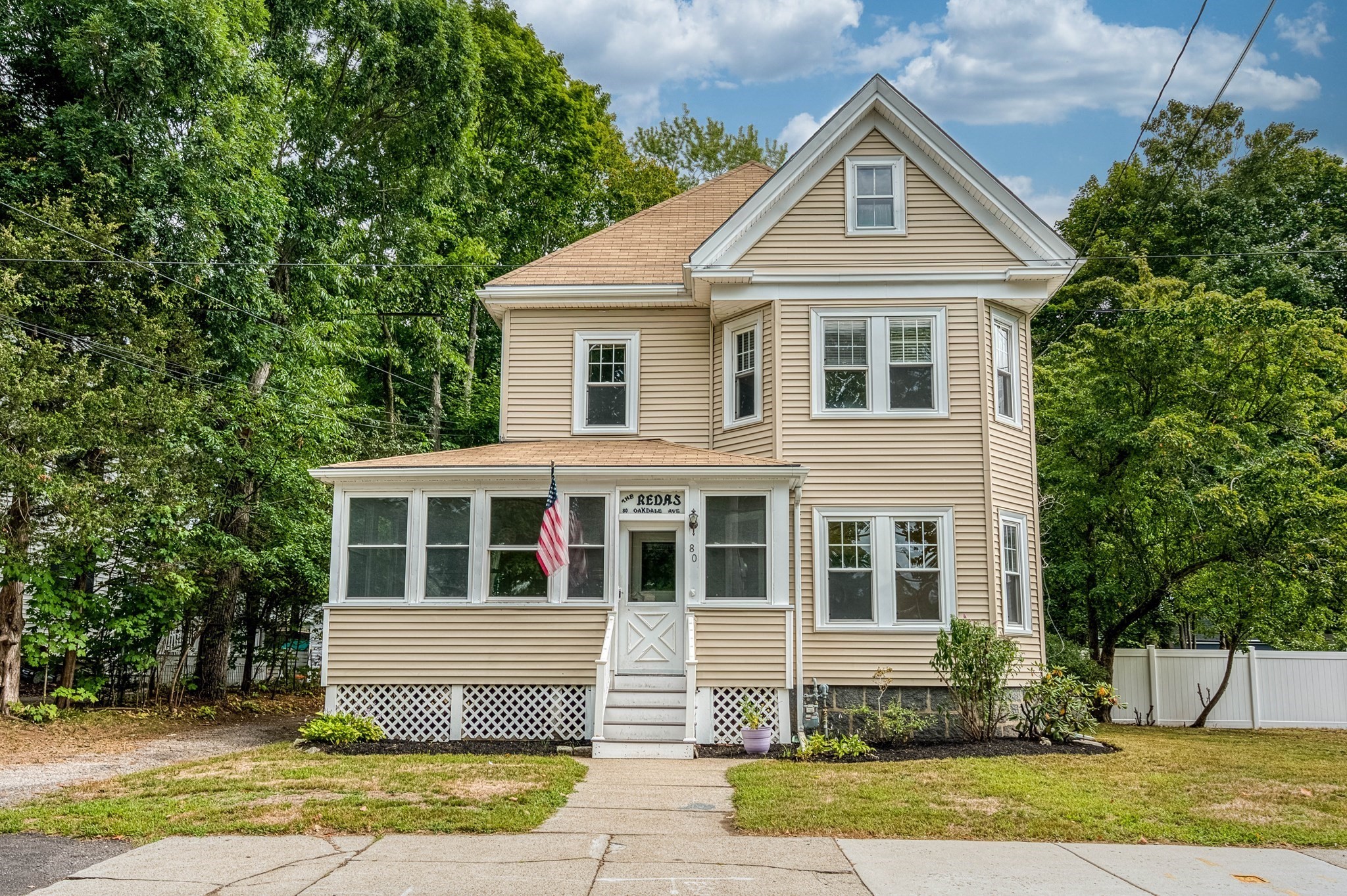 80 Oakdale Avenue Property Photo 1