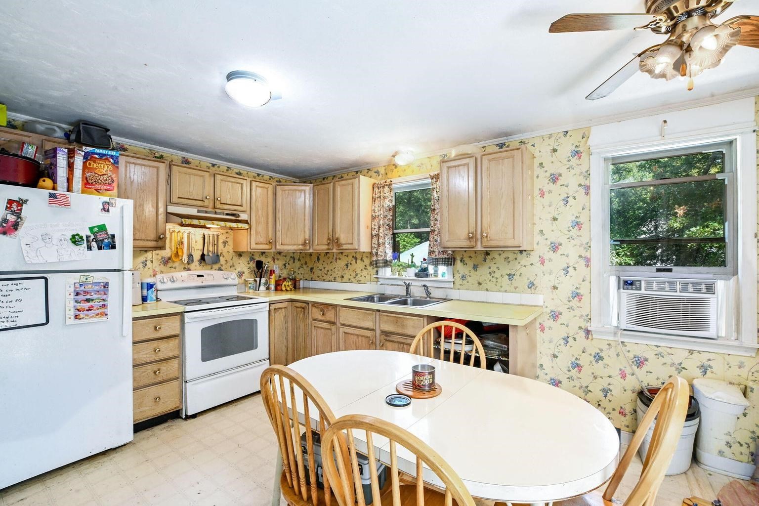 27 Crooked Meadow Road Property Photo 4