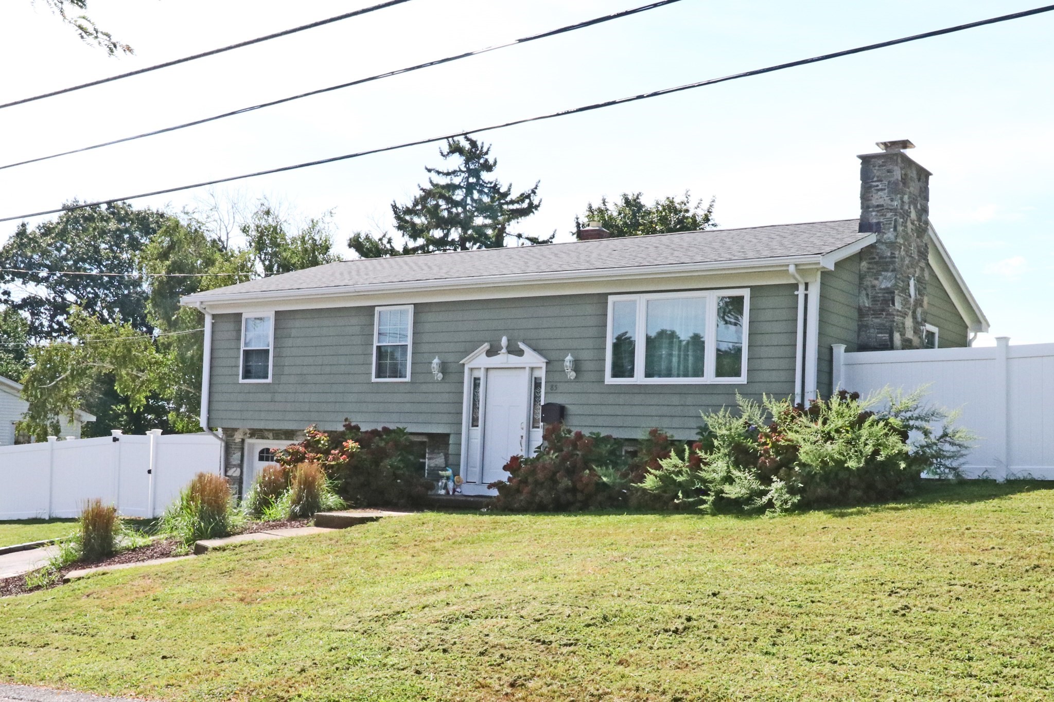 85 Forsyth Ave Property Photo 2