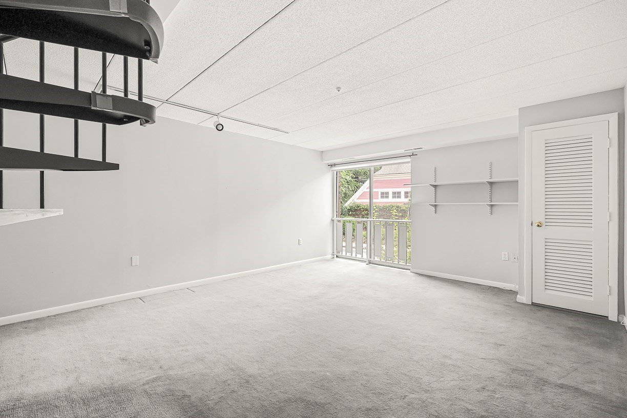 17 Healey St # 201 Property Photo 2