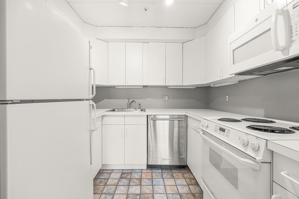 17 Healey St # 201 Property Photo 6