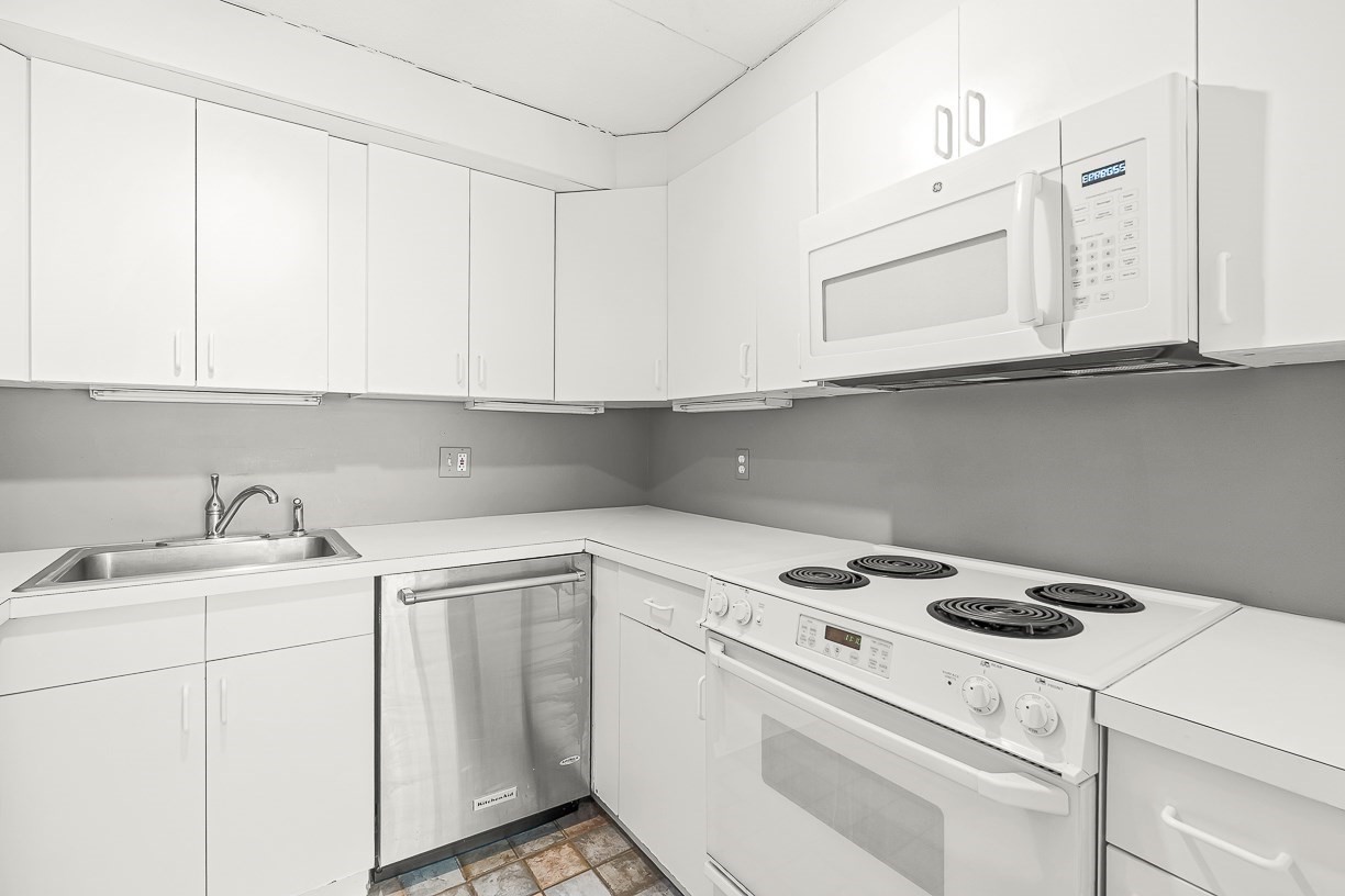 17 Healey St # 201 Property Photo 8