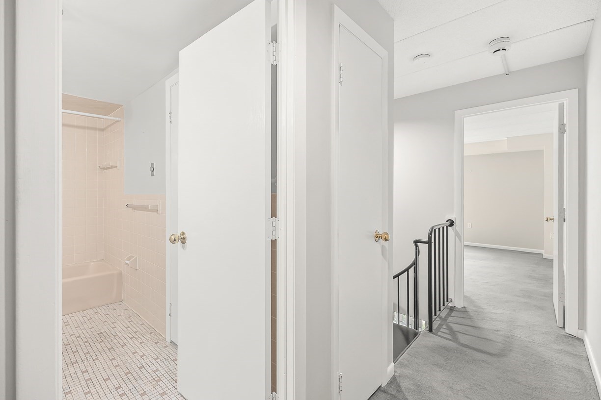 17 Healey St # 201 Property Photo 17