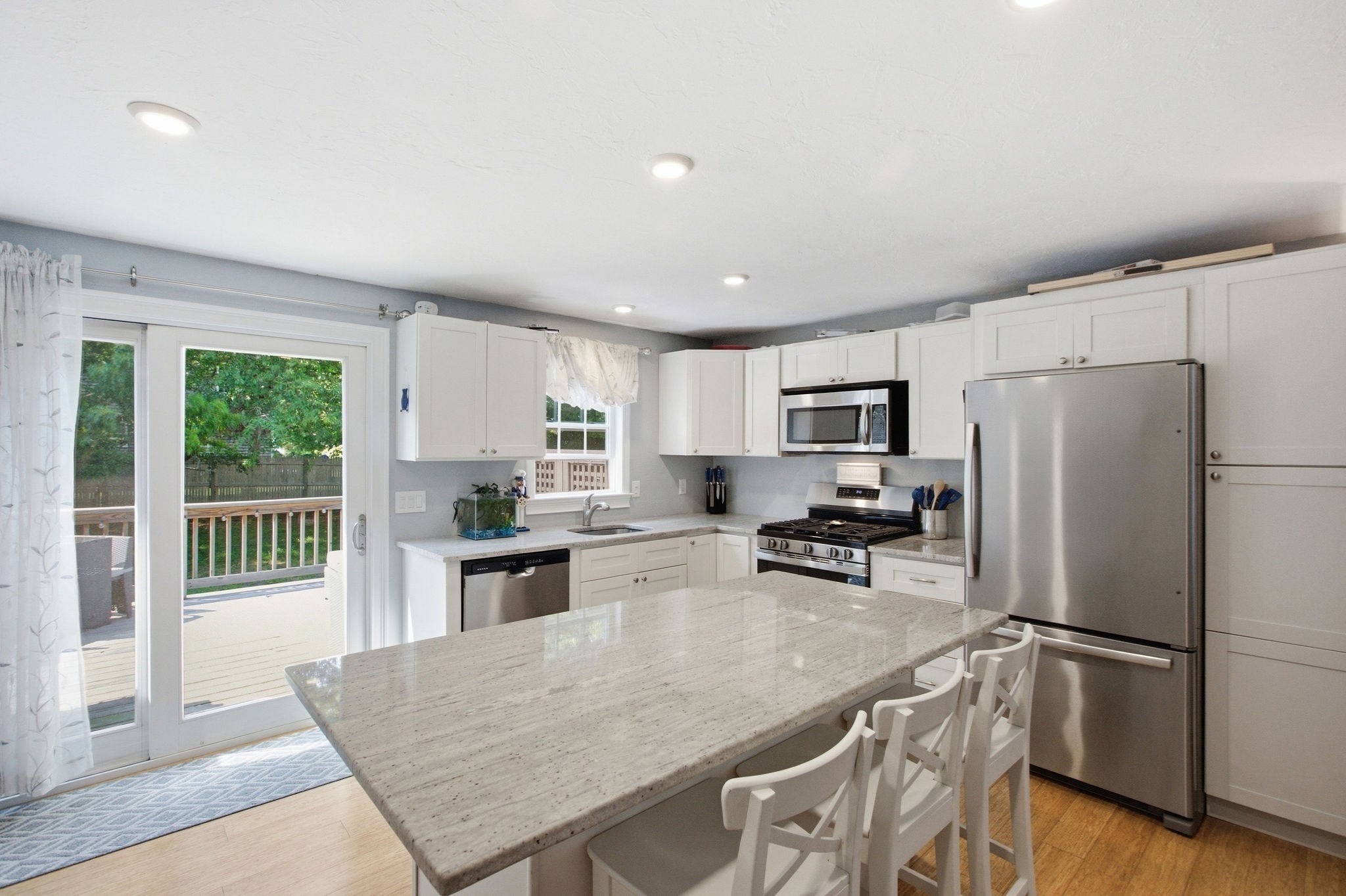 15 Commercial Street Property Photo 9