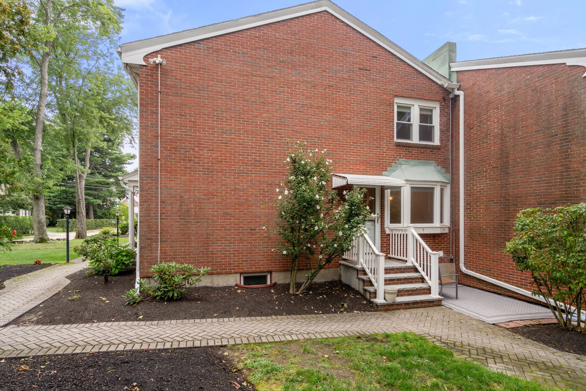 60 Lake St Property Photo 19