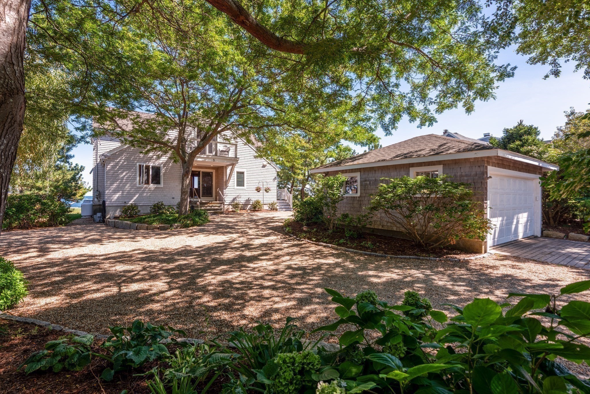5 Point De Chene Avenue Property Photo 32