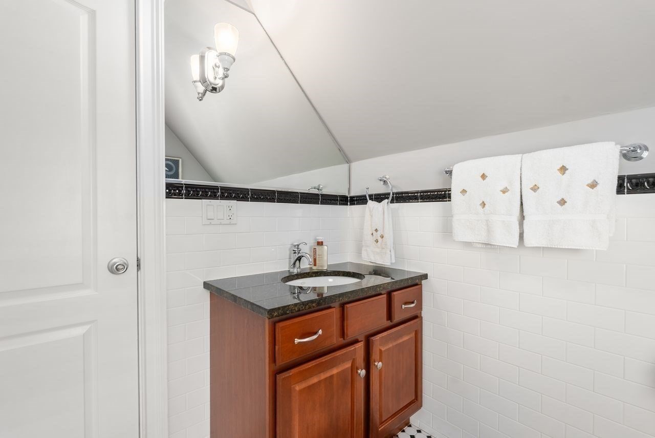 51 Sewall Ave # 2 Property Photo 22