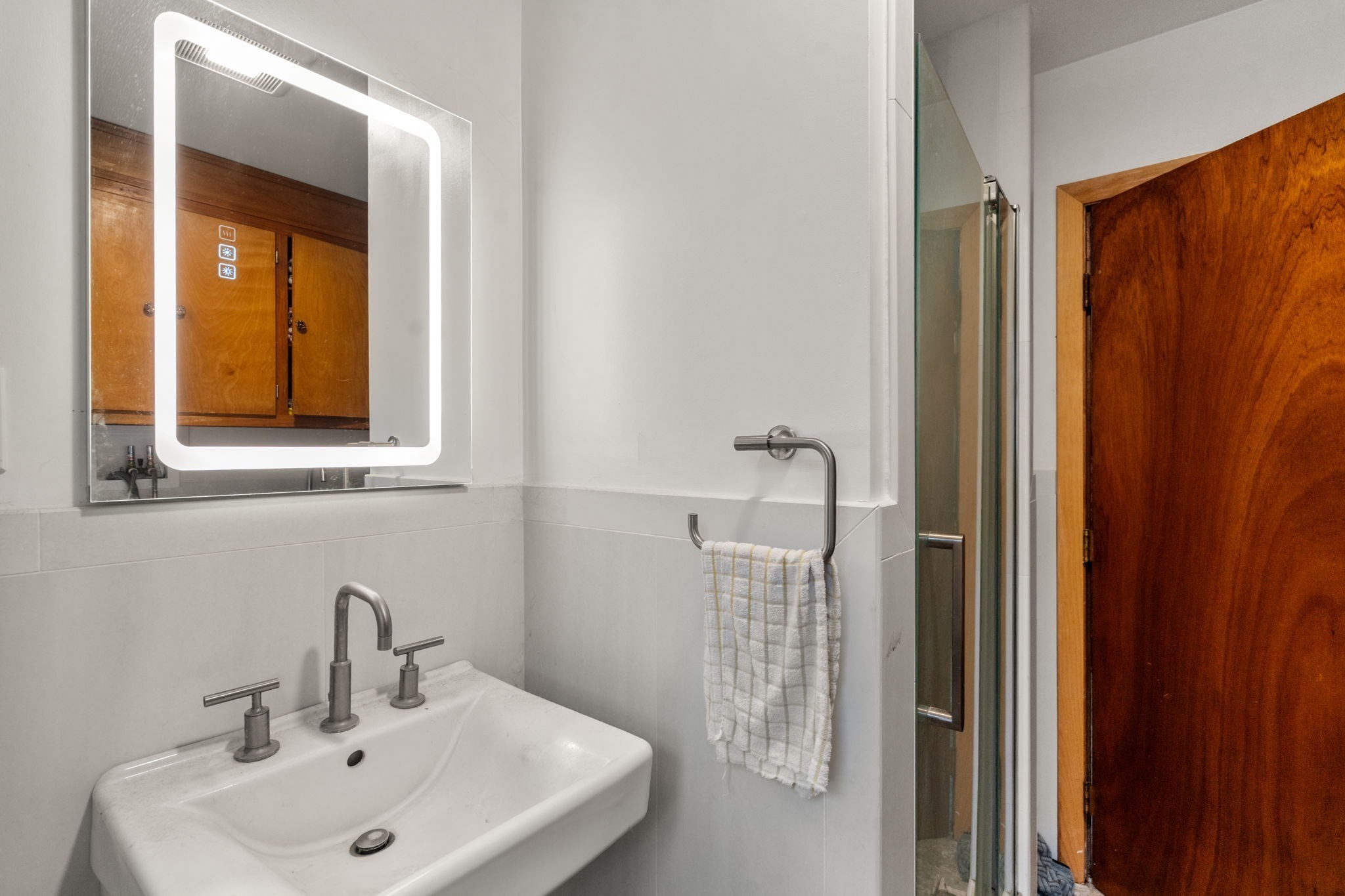 10 Everett St Property Photo 16
