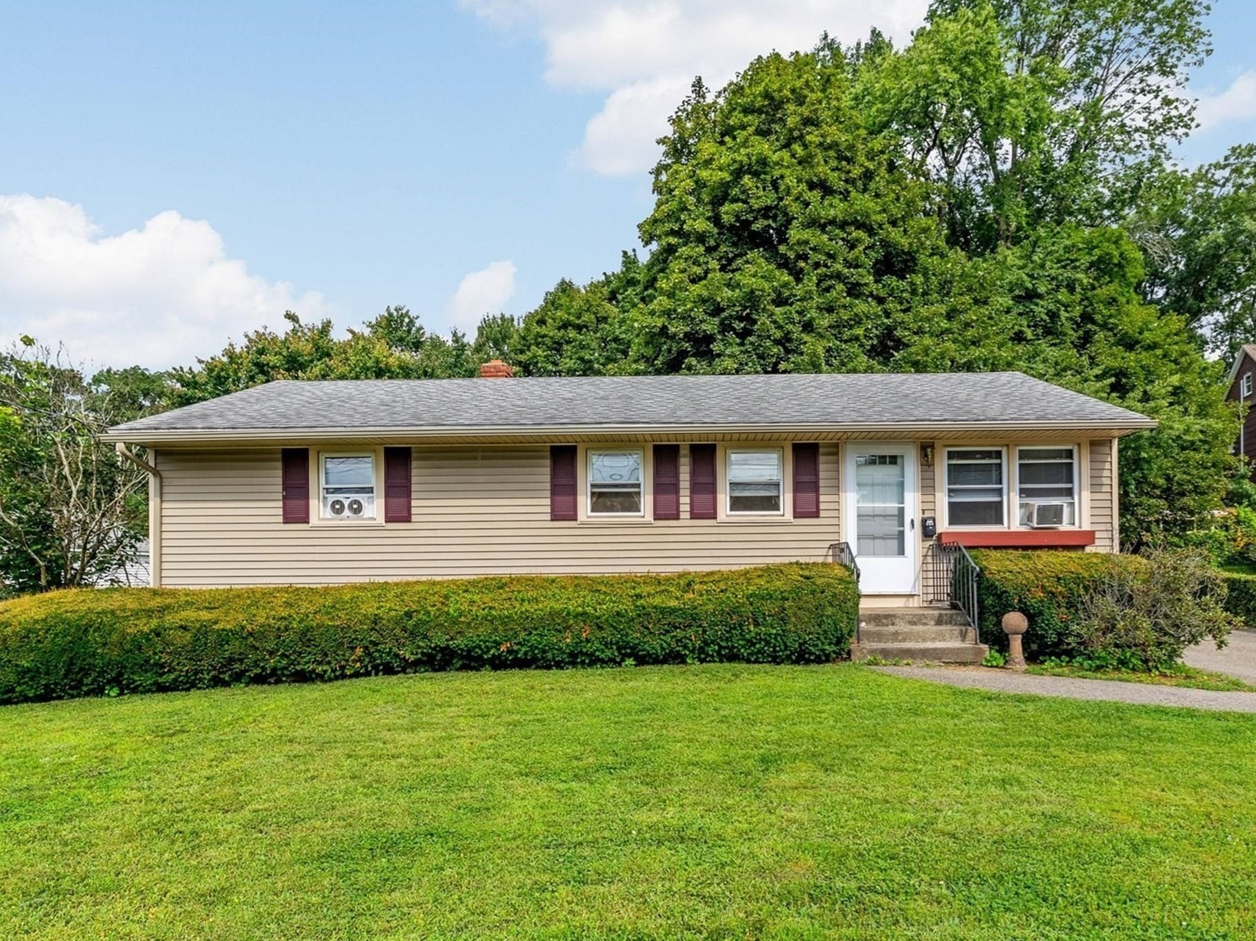 210 Stafford Street Property Photo 1