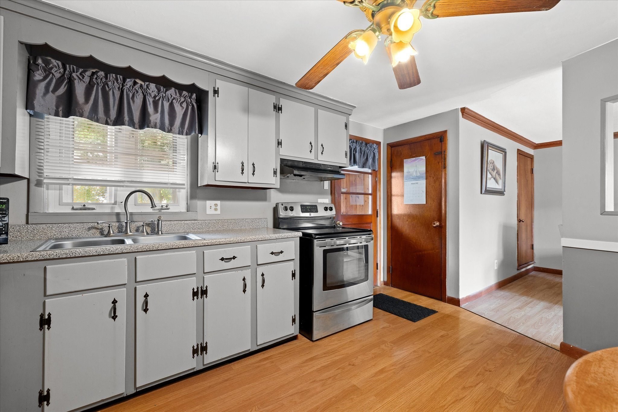 210 Stafford Street Property Photo 11