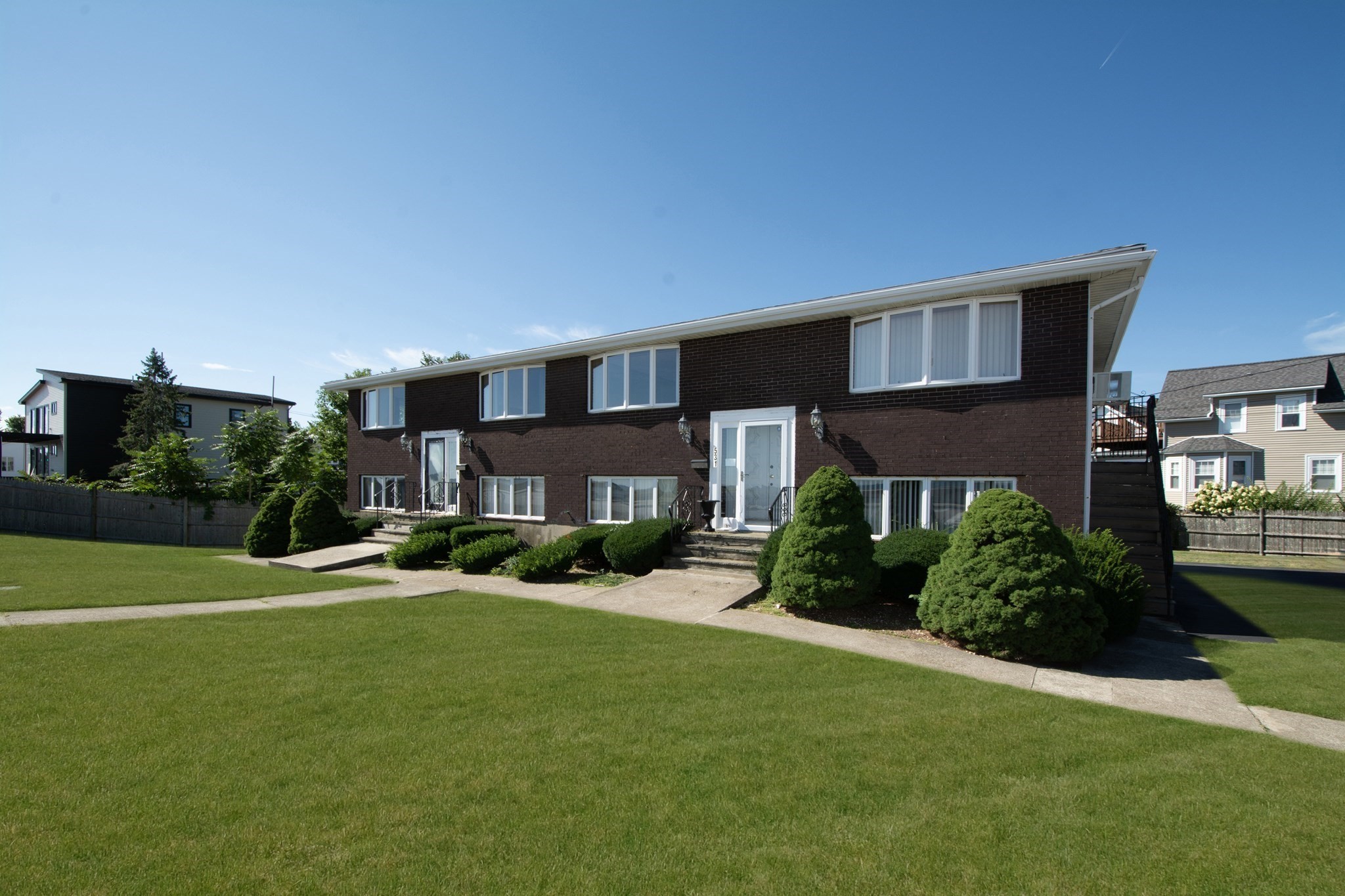 531 Quincy Shore Drive Property Photo 2