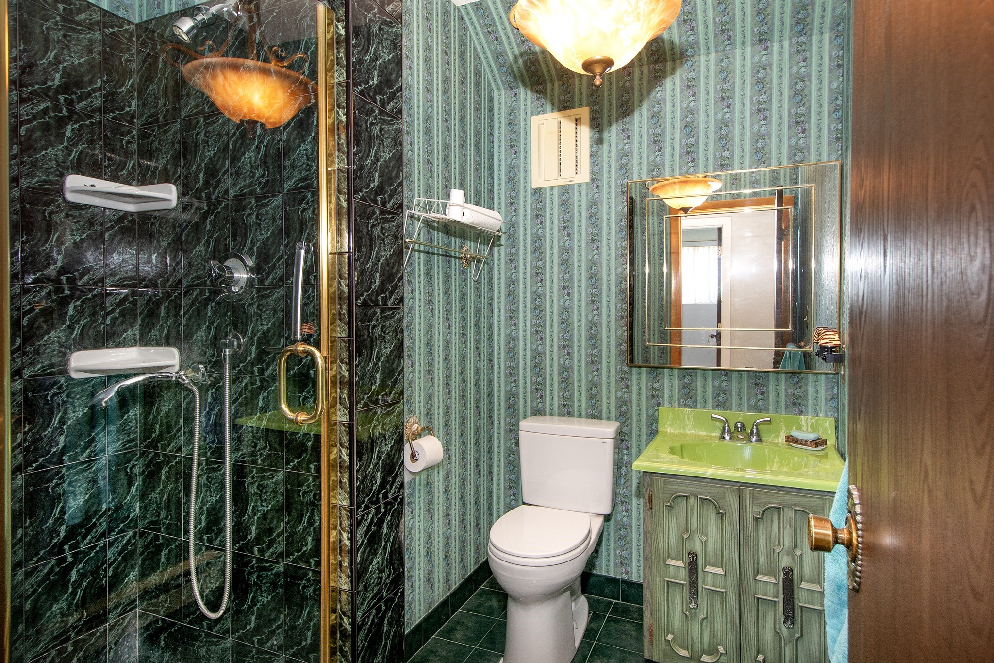 531 Quincy Shore Drive Property Photo 30
