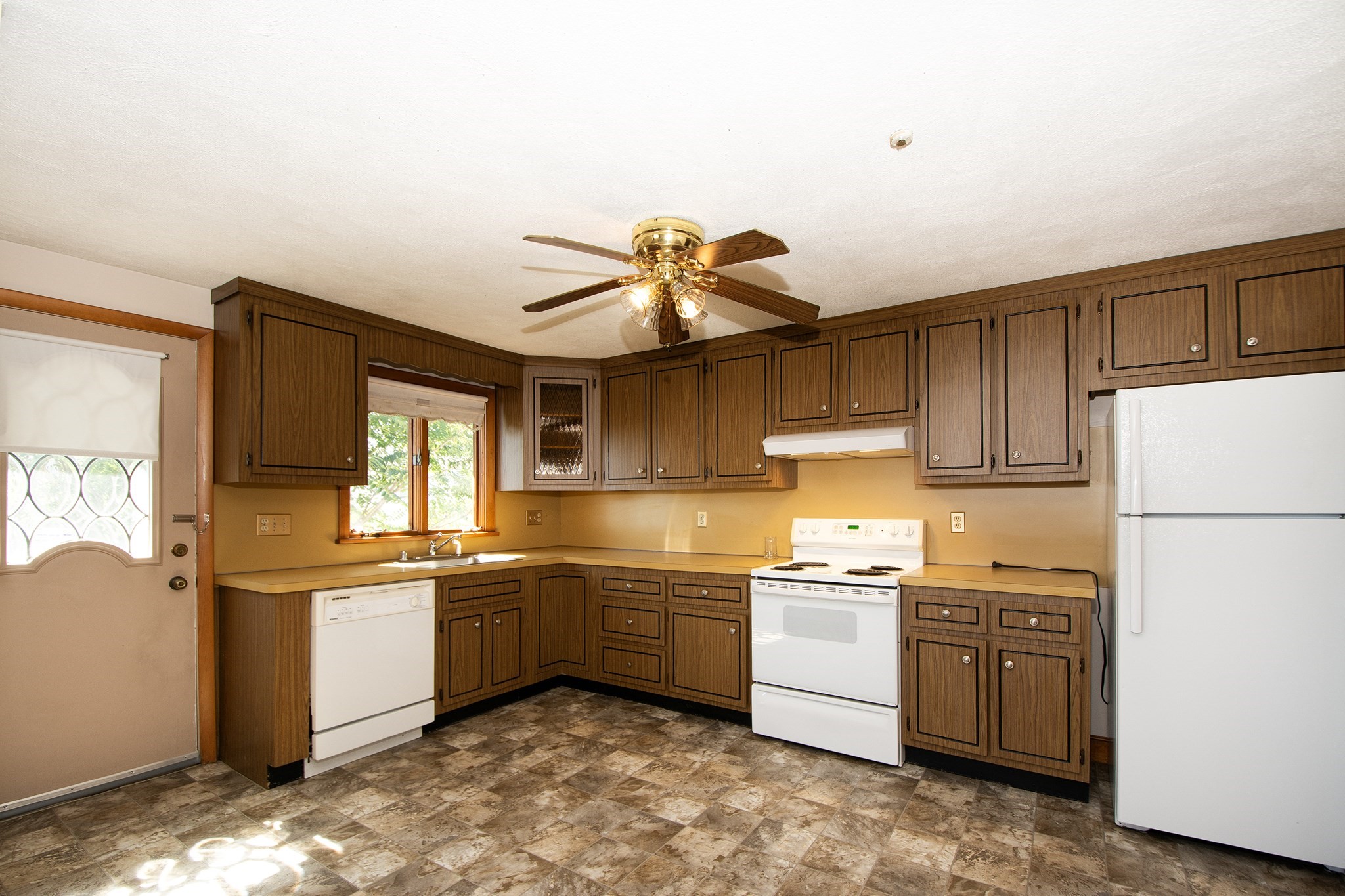 531 Quincy Shore Drive Property Photo 36