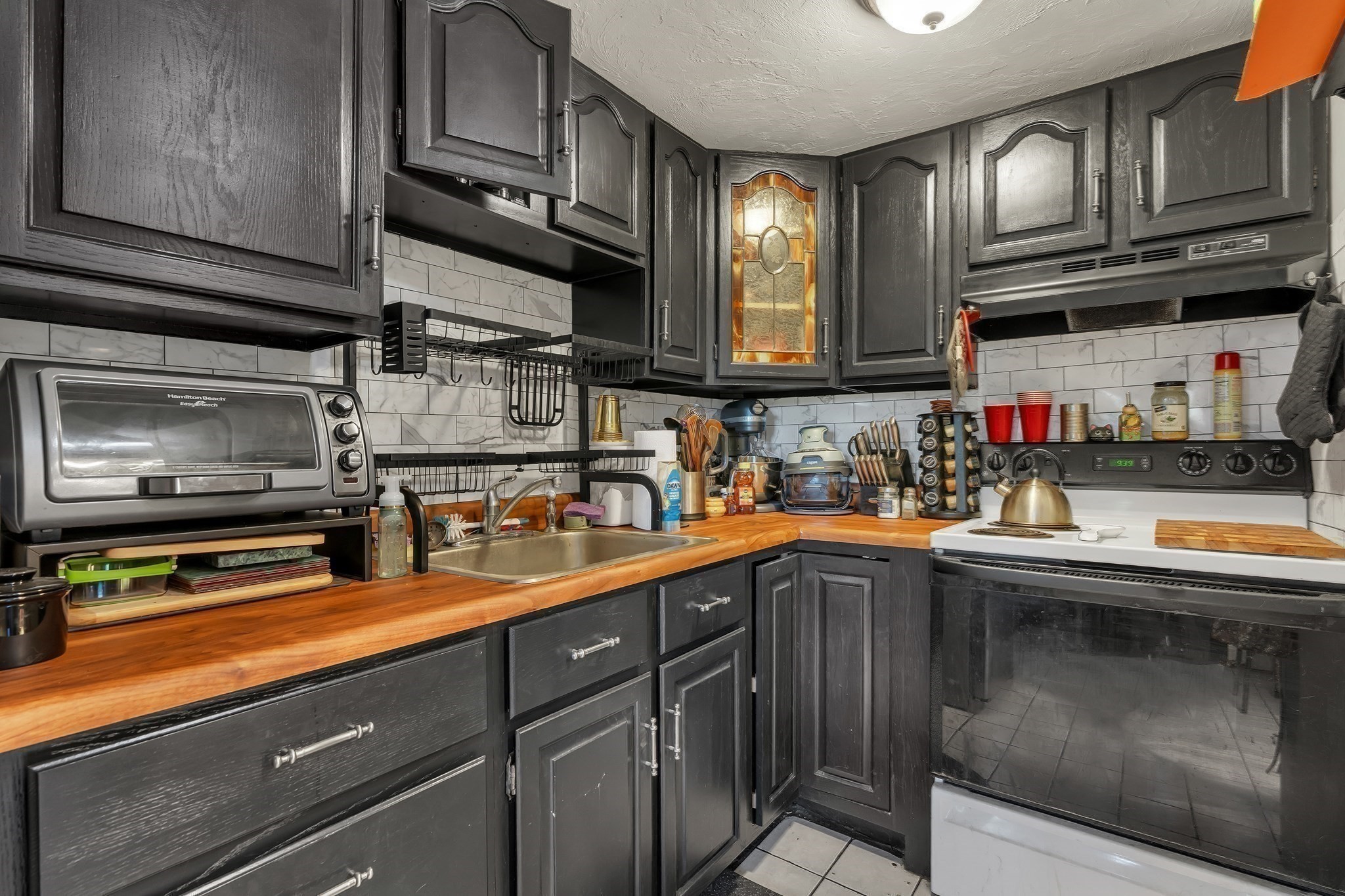12 South Street Property Photo 2
