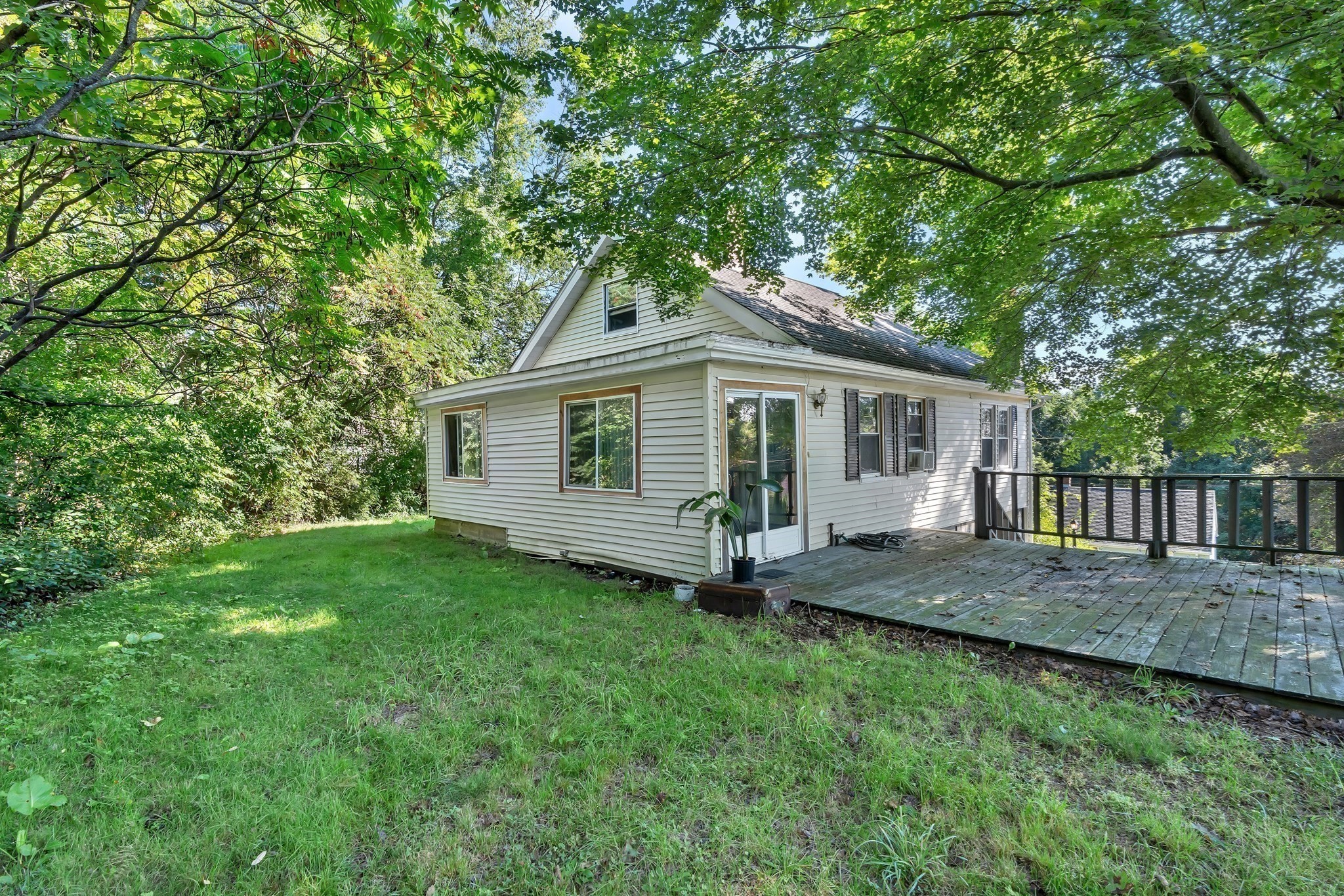 12 South Street Property Photo 6