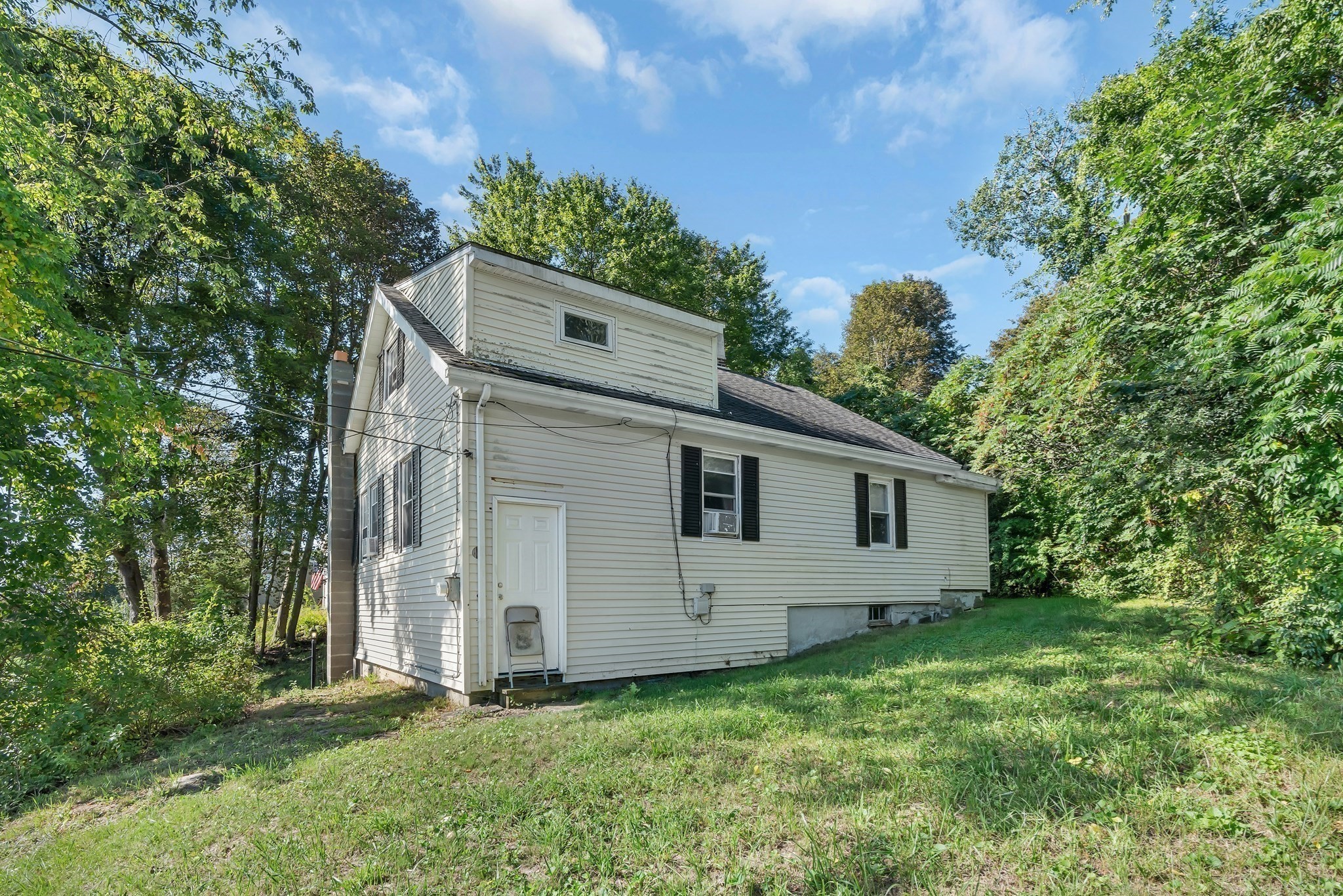 12 South Street Property Photo 8