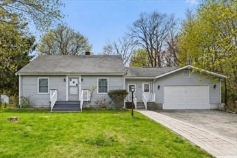 82 N Worcester St Property Photo 1
