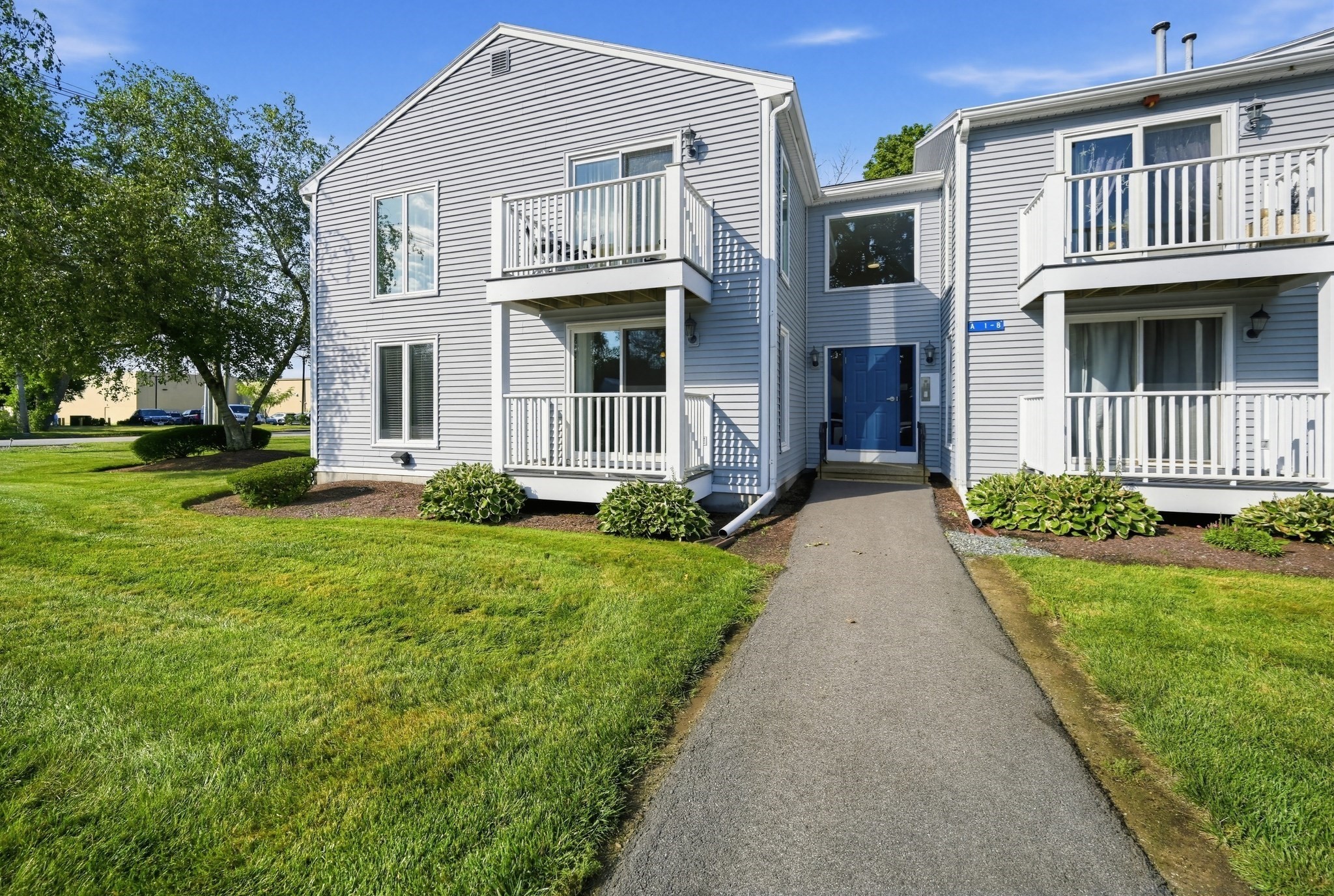 144 Hart St # 2