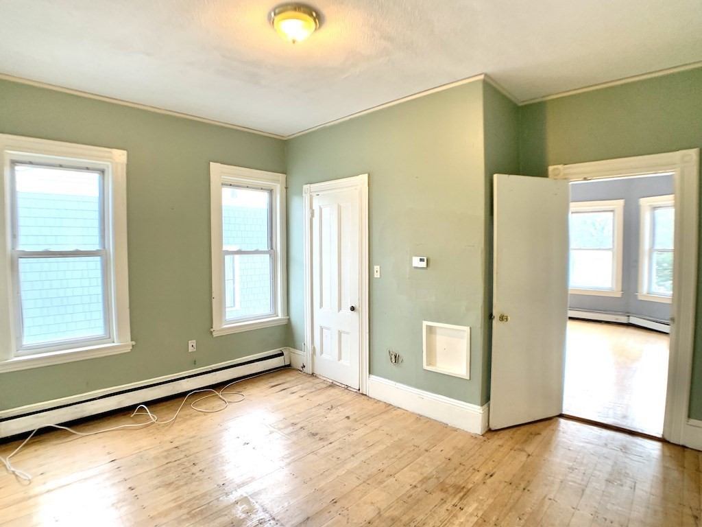 194 Boylston St Property Photo 5