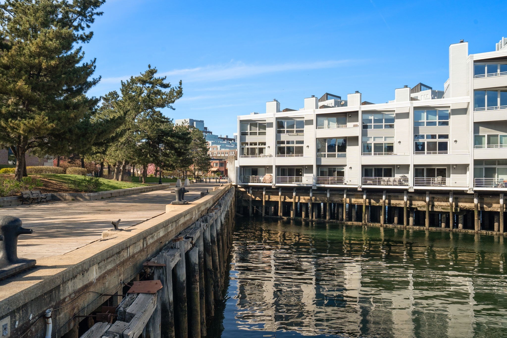 31 Constellation Wharf # 31 Property Photo 39