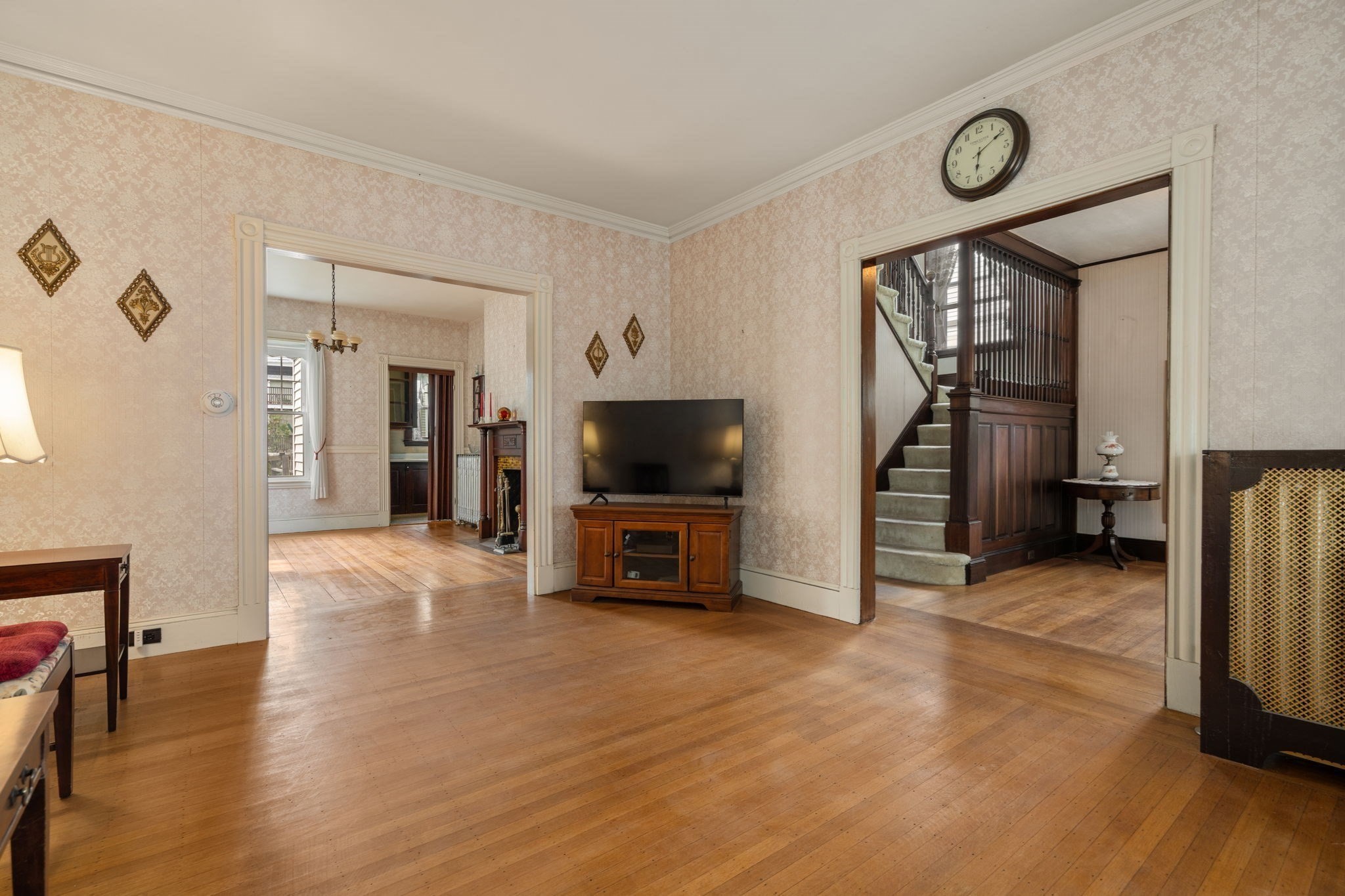 42 Bigelow St Property Photo 11