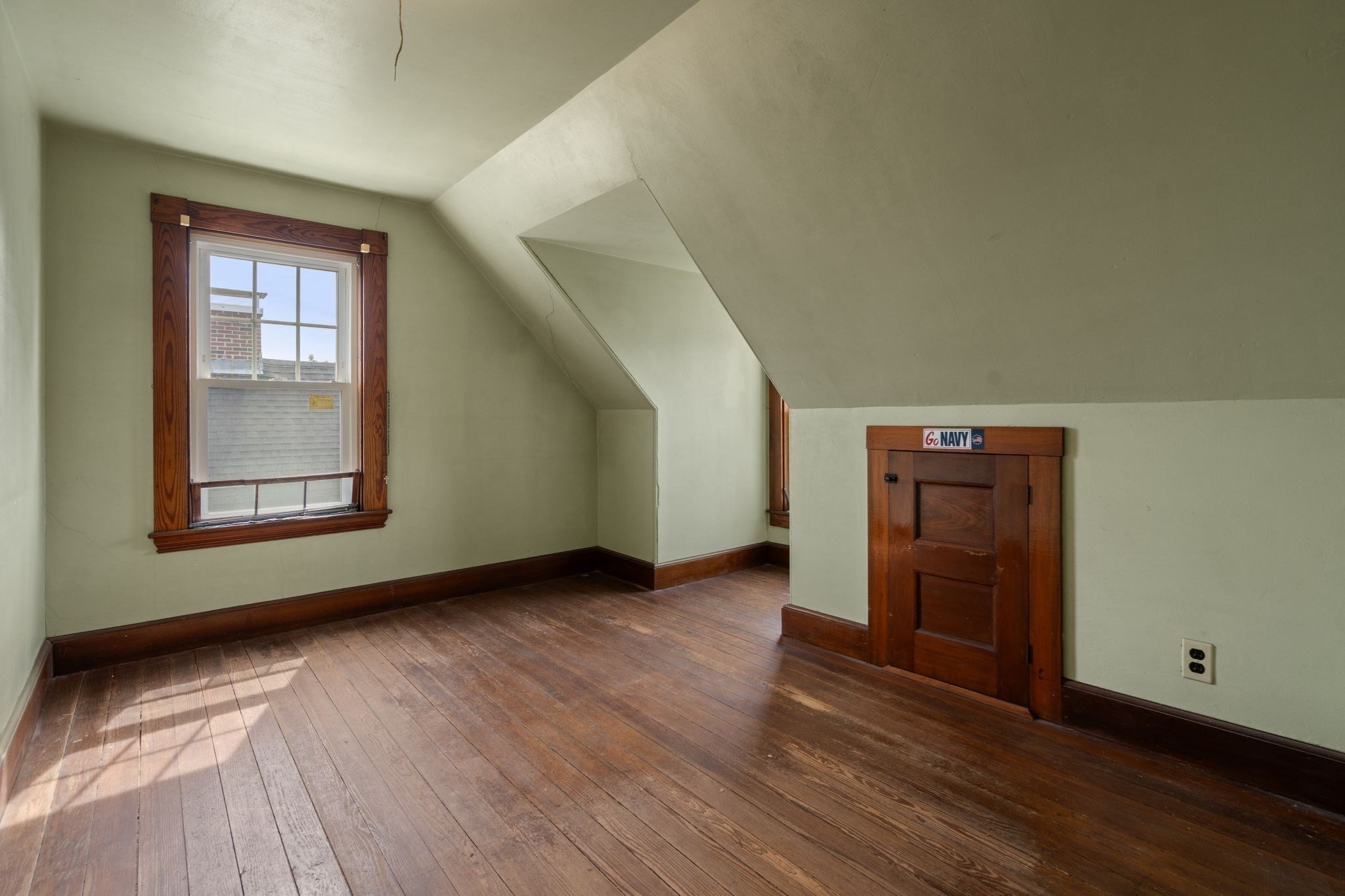 42 Bigelow St Property Photo 23