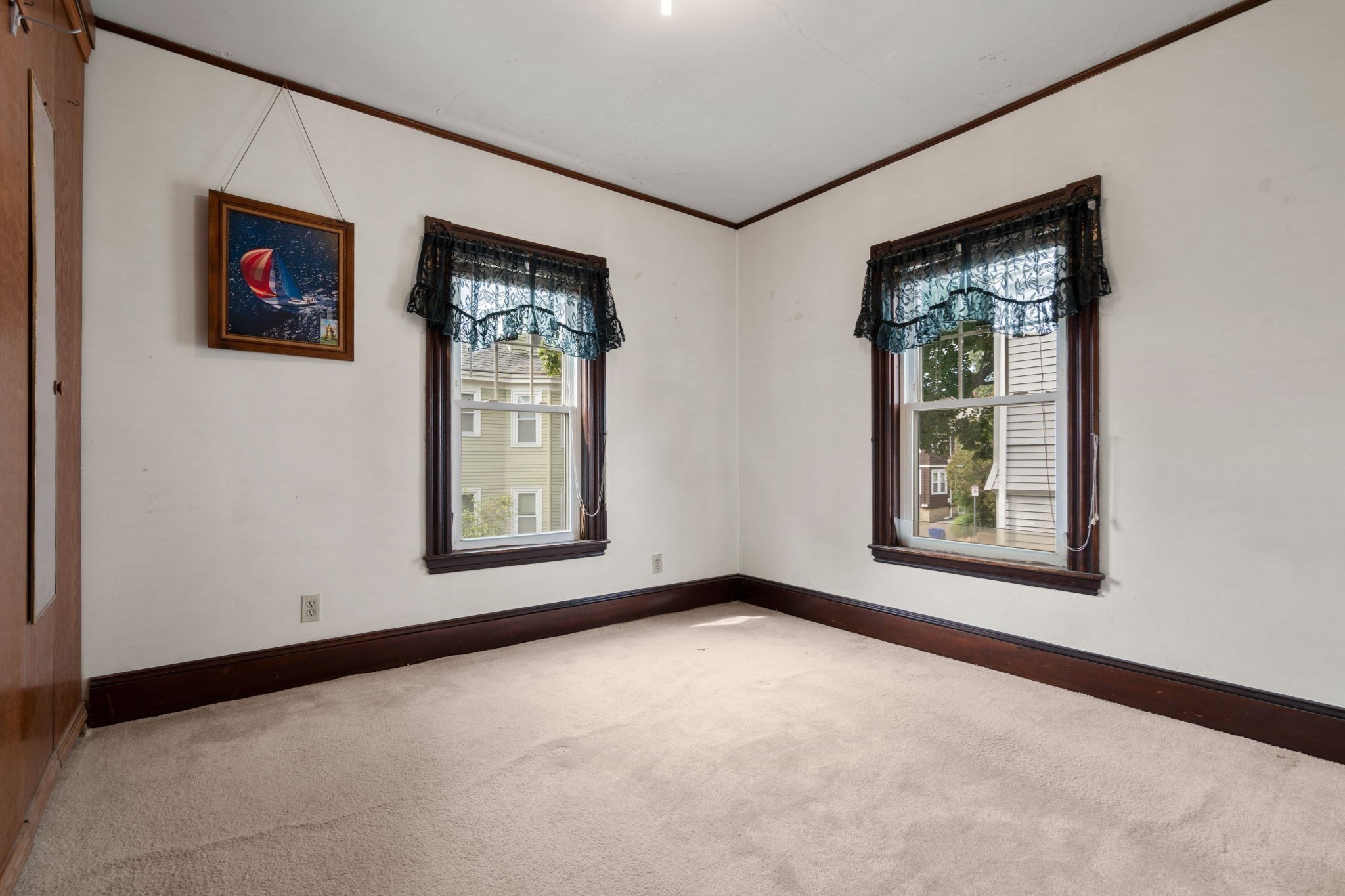 42 Bigelow St Property Photo 26