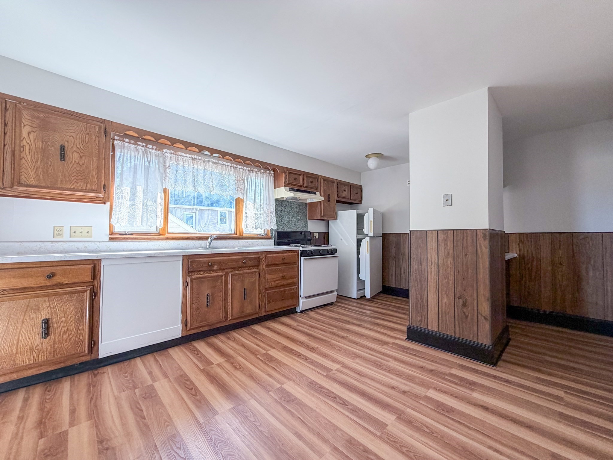 159 Forest # R Property Photo 1